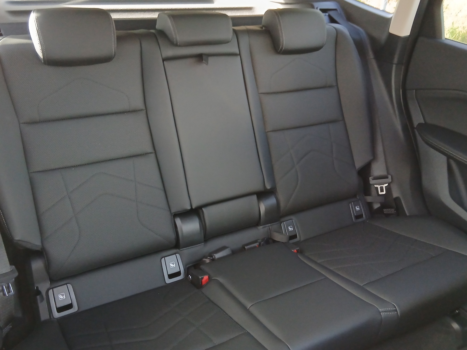 BMW X1 xDrive 20d 48V-image-16