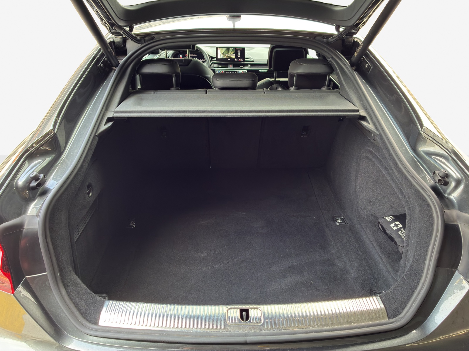 AUDI A5 Sportback 40 TDI S-Line Attraction quattro S-tronic-image-12