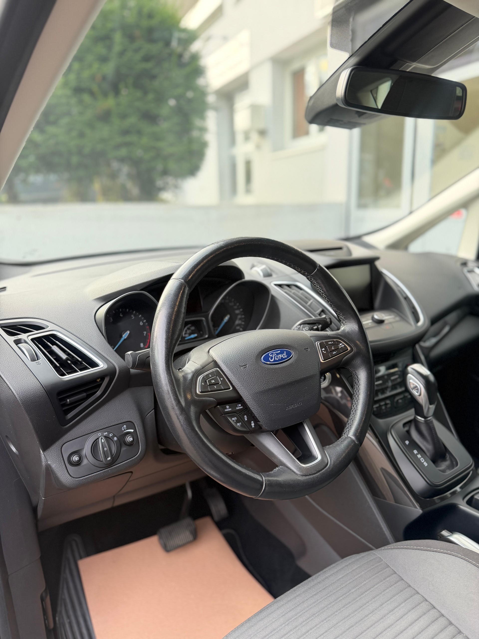 FORD C-Max 1.5 SCTi Titanium Automat-image-6