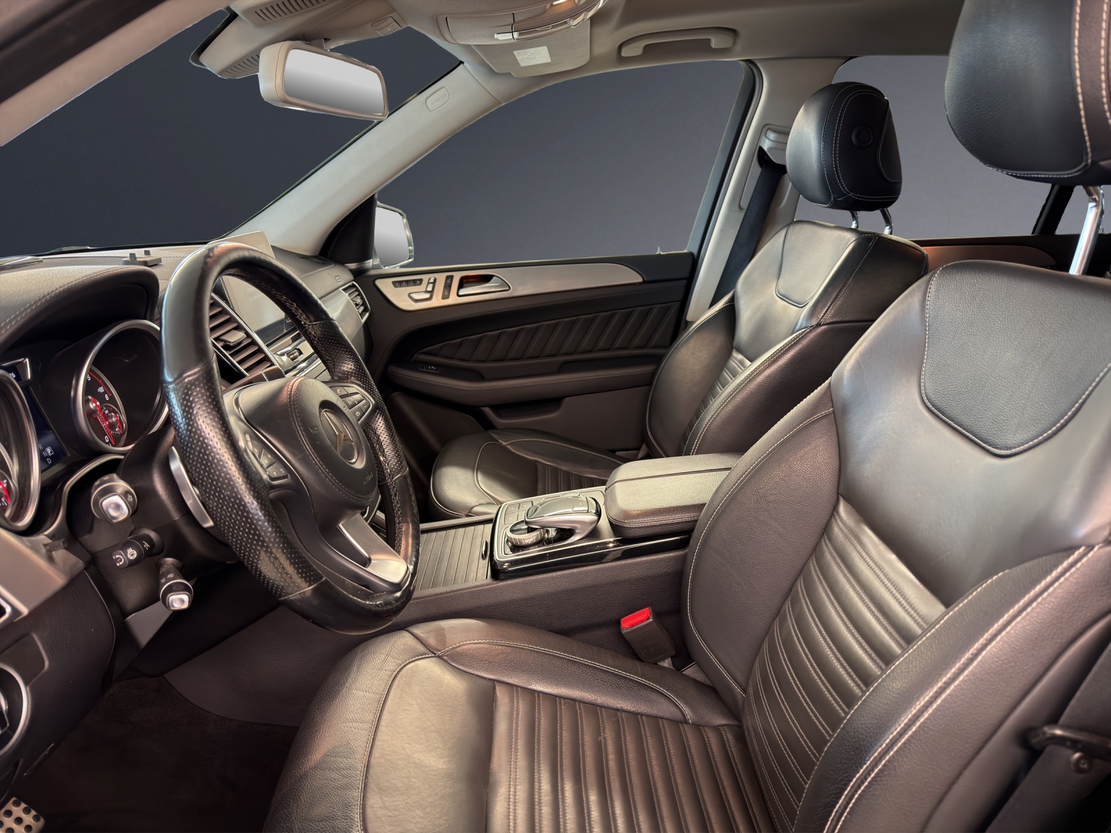 MERCEDES-BENZ GLS 350 d 4Matic-image-6