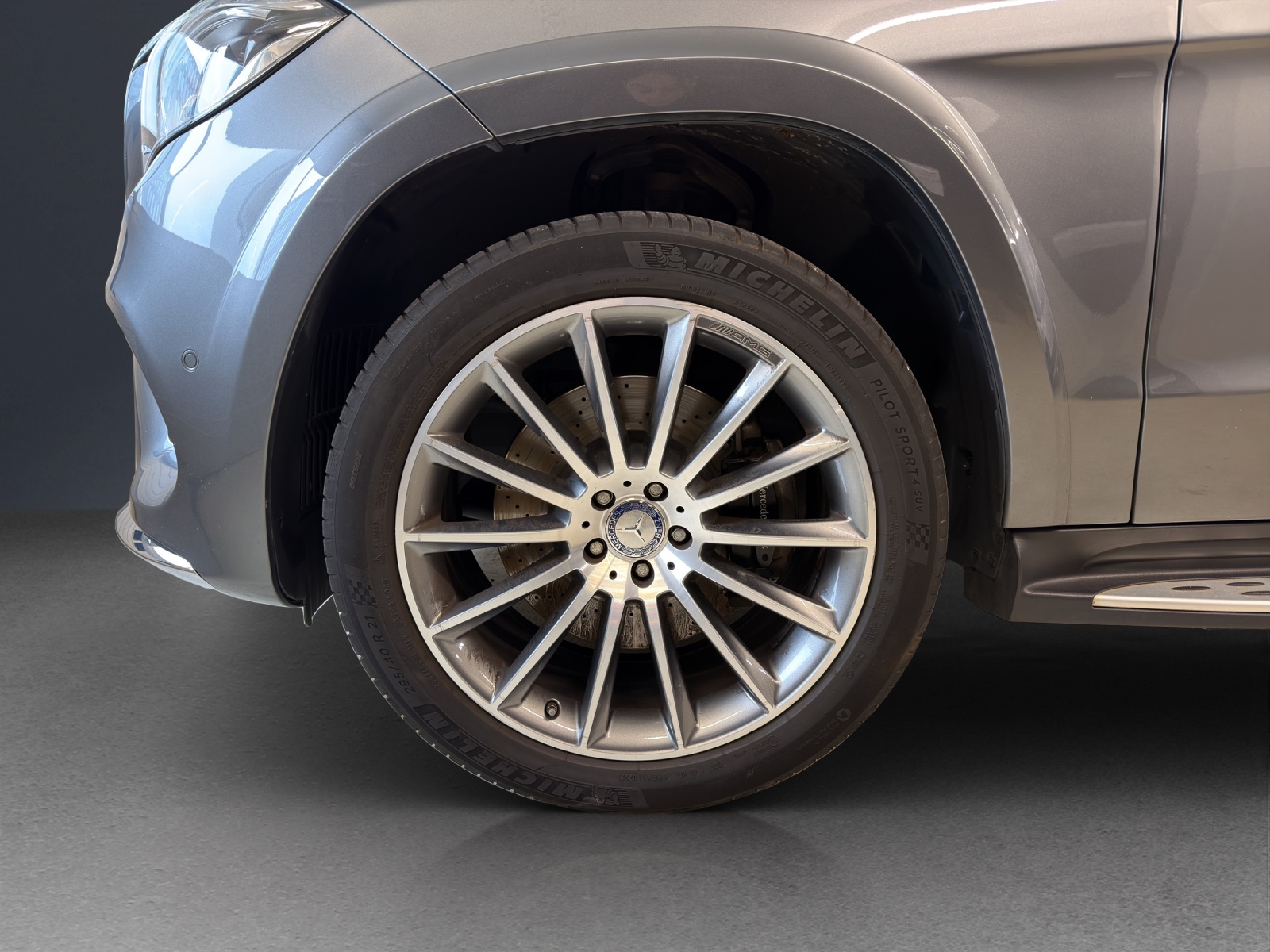 MERCEDES-BENZ GLS 350 d 4Matic-image-5