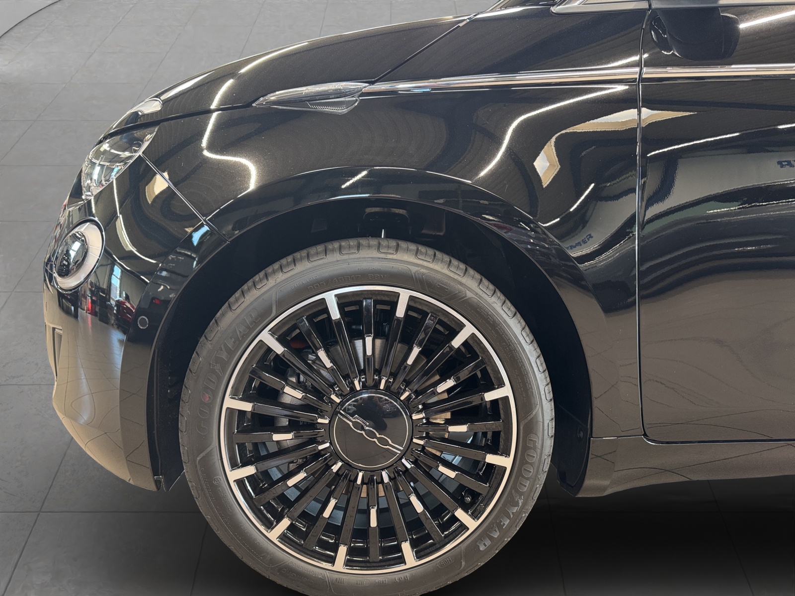 FIAT 500 La Prima-image-6