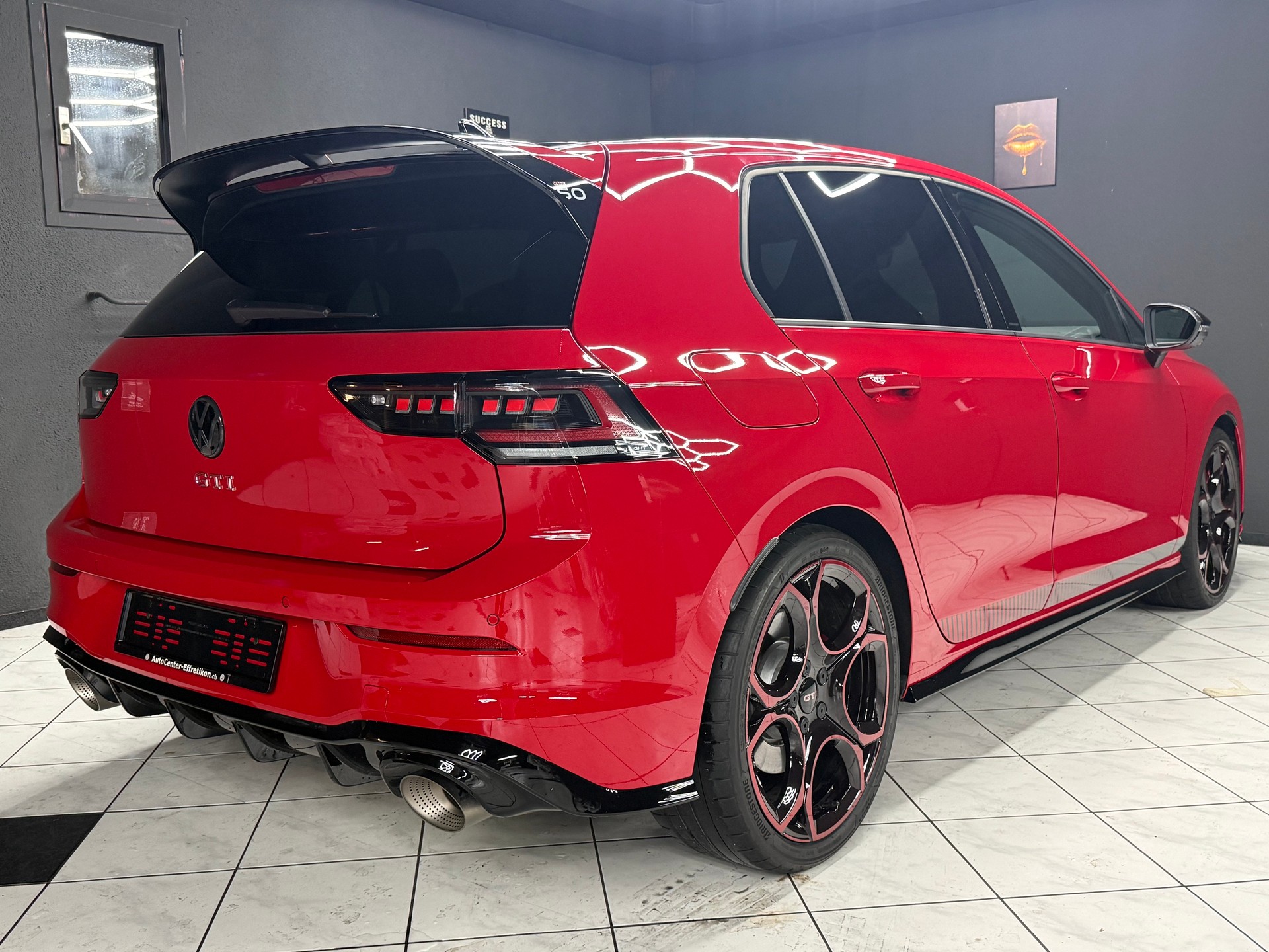VW Golf 2.0 TSI GTI Edition 50 DSG-image-4