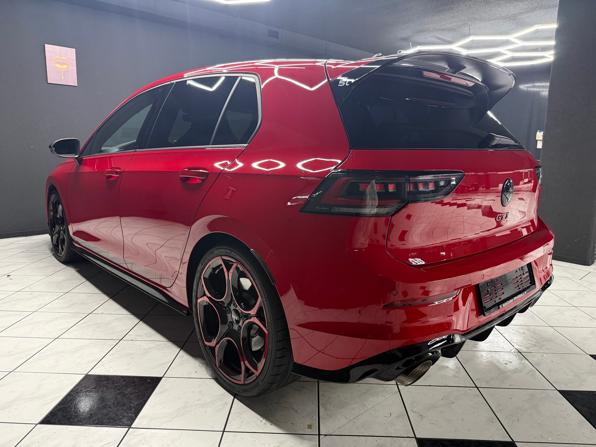 VW Golf 2.0 TSI GTI Edition 50 DSG-image-5