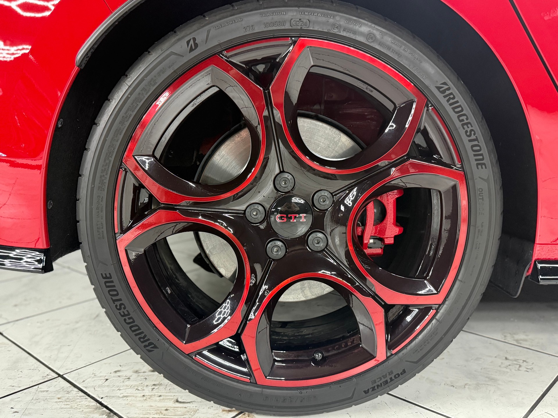 VW Golf 2.0 TSI GTI Edition 50 DSG-image-16