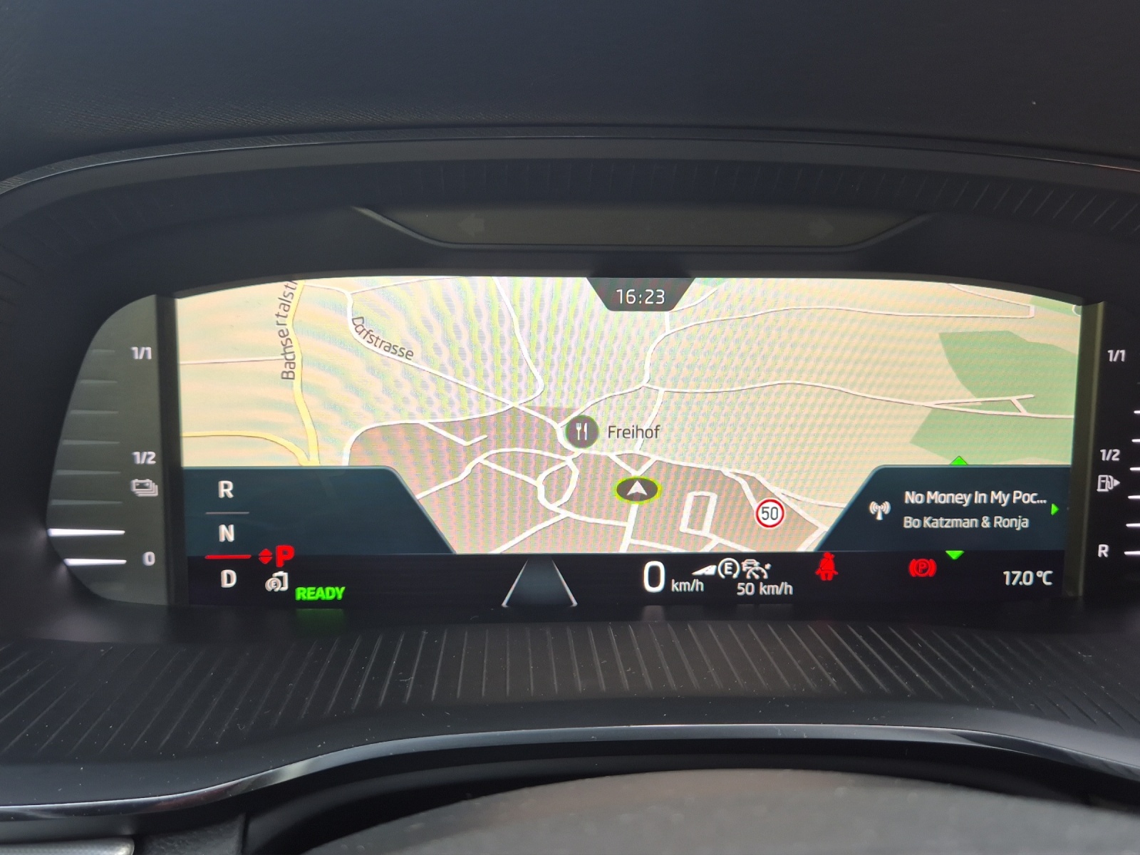 SKODA Octavia Combi 1.4 TSI PHEV DSG Ambition*Frisch ab MFK & Service*-image-13