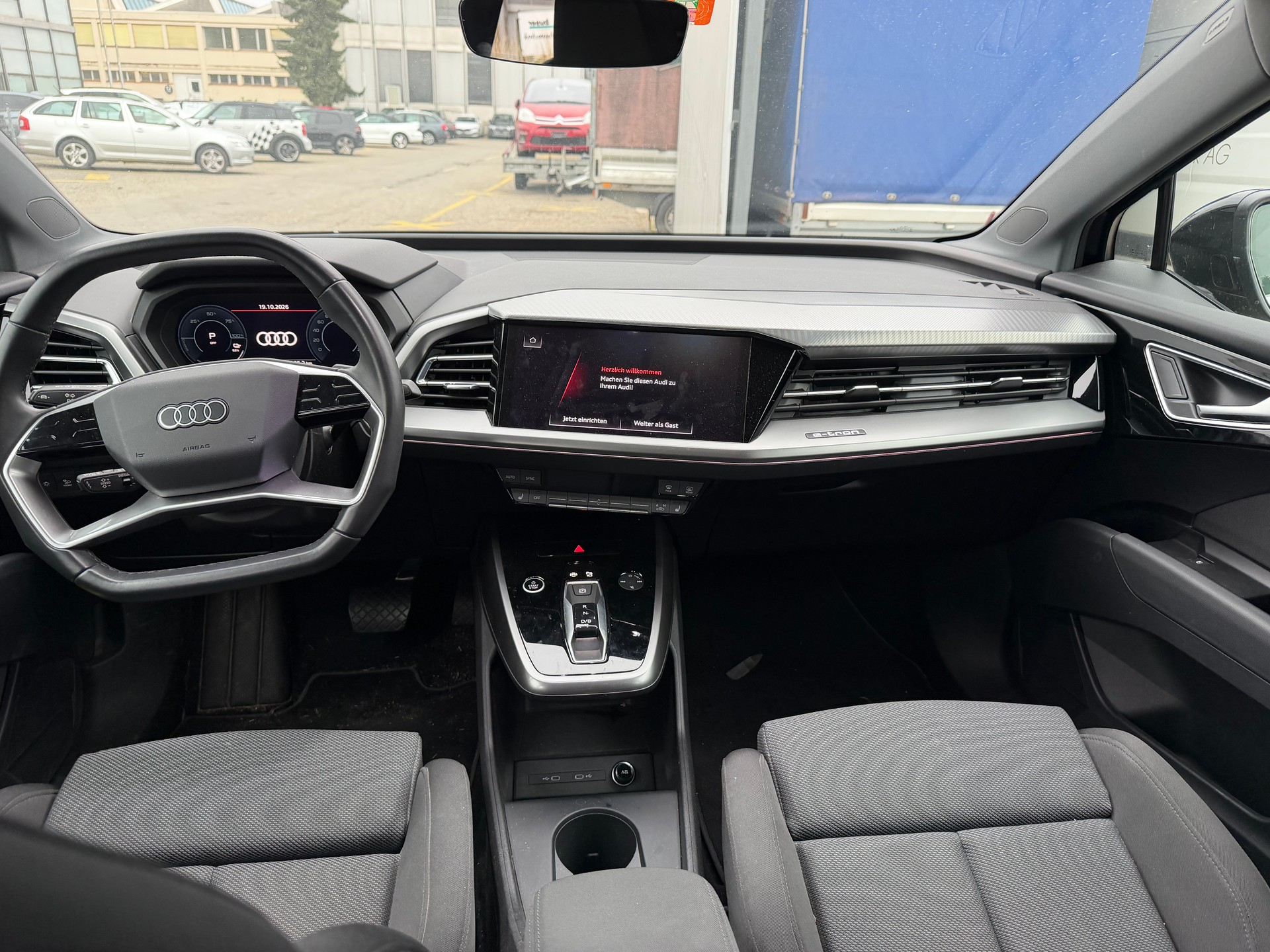 AUDI Q4 e-tron 35-image-9