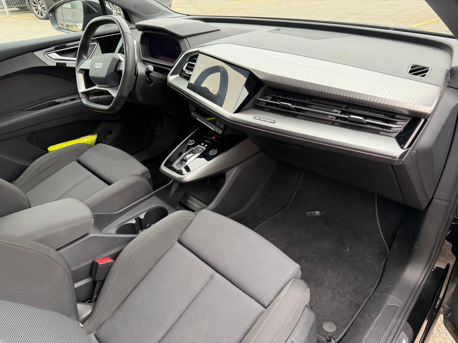 AUDI Q4 e-tron 35-image-10