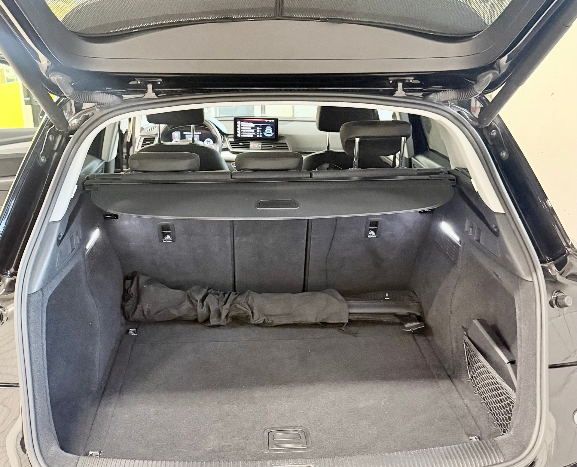 AUDI Q5 40 TDI quattro S-tronic-image-15