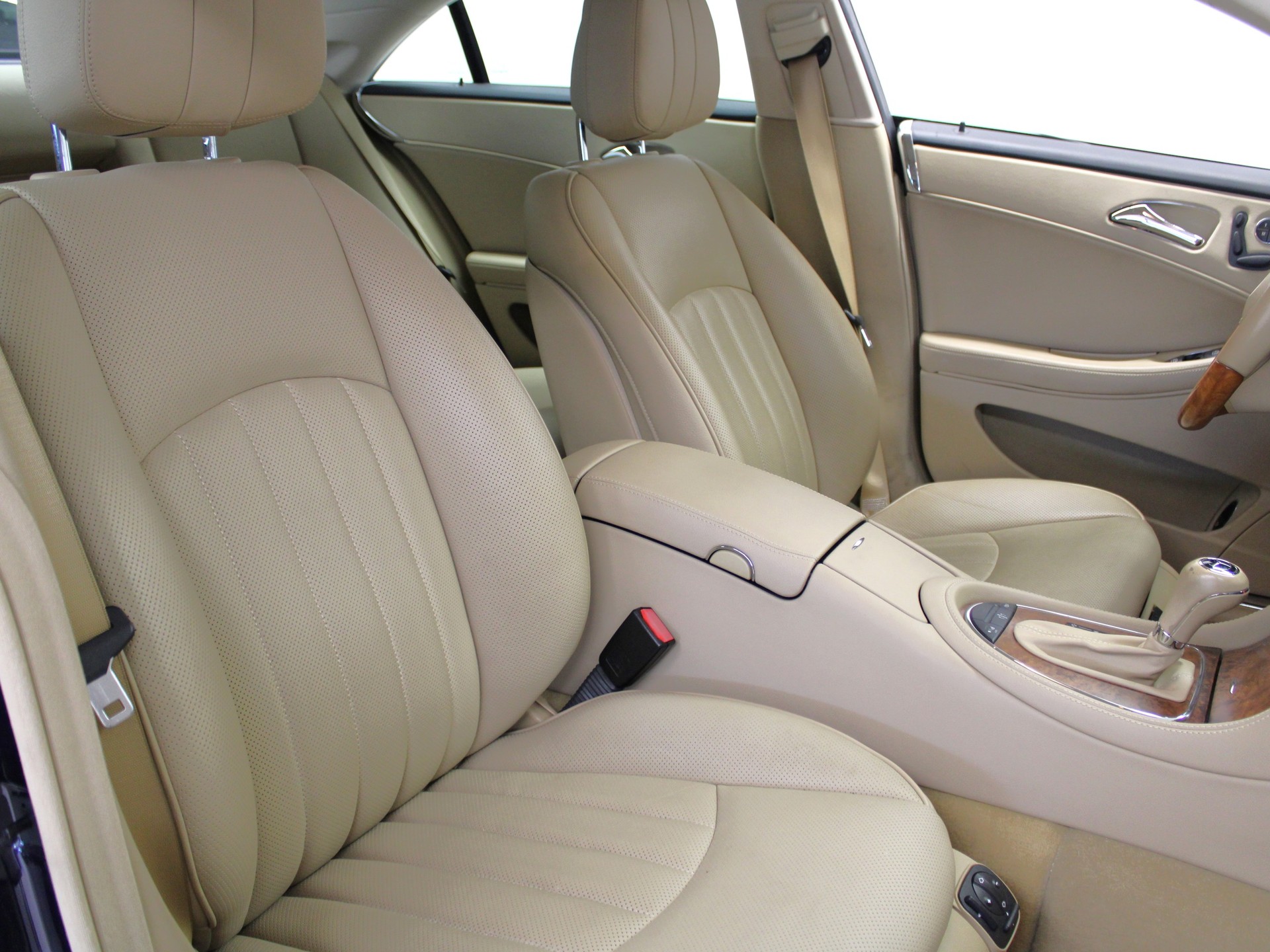 MERCEDES-BENZ CLS 350 CDI (320 CDI) 7G-Tronic-image-6