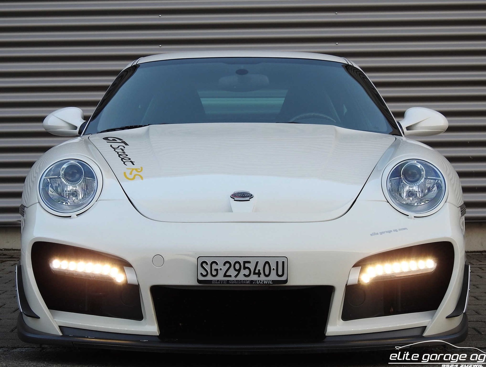 PORSCHE 911 GT2 TECHART GT STREET RS-image-1