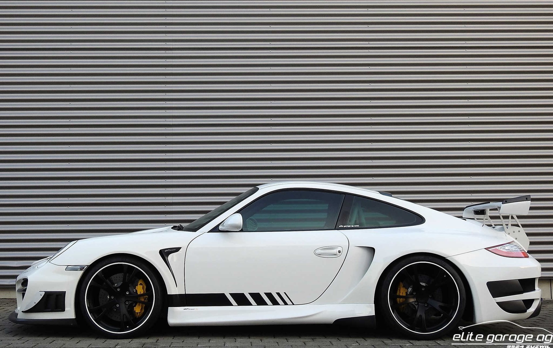 PORSCHE 911 GT2 TECHART GT STREET RS-image-2