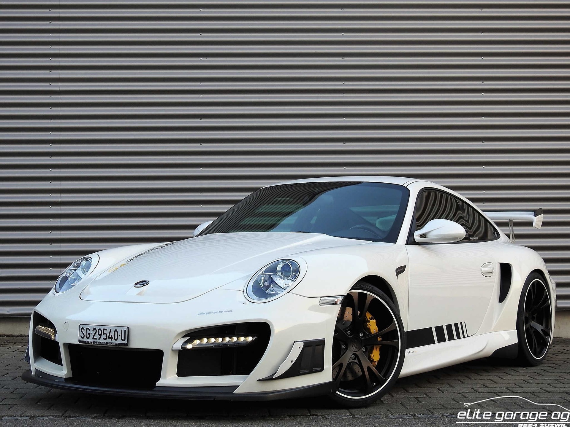 PORSCHE 911 GT2 TECHART GT STREET RS-image-0