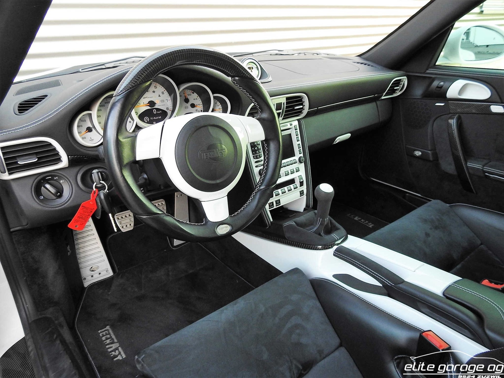 PORSCHE 911 GT2 TECHART GT STREET RS-image-9