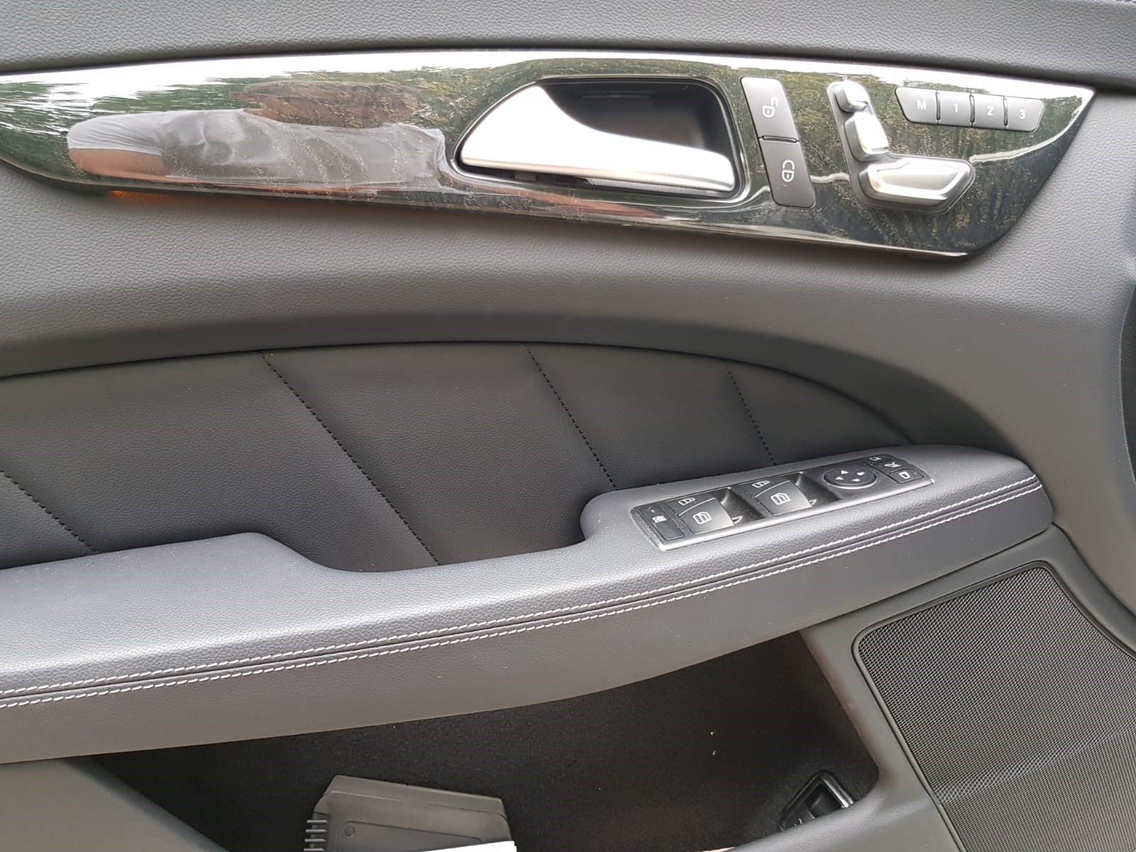 MERCEDES-BENZ CLS Shooting Brake 400 4Matic 7G-Tronic-image-7