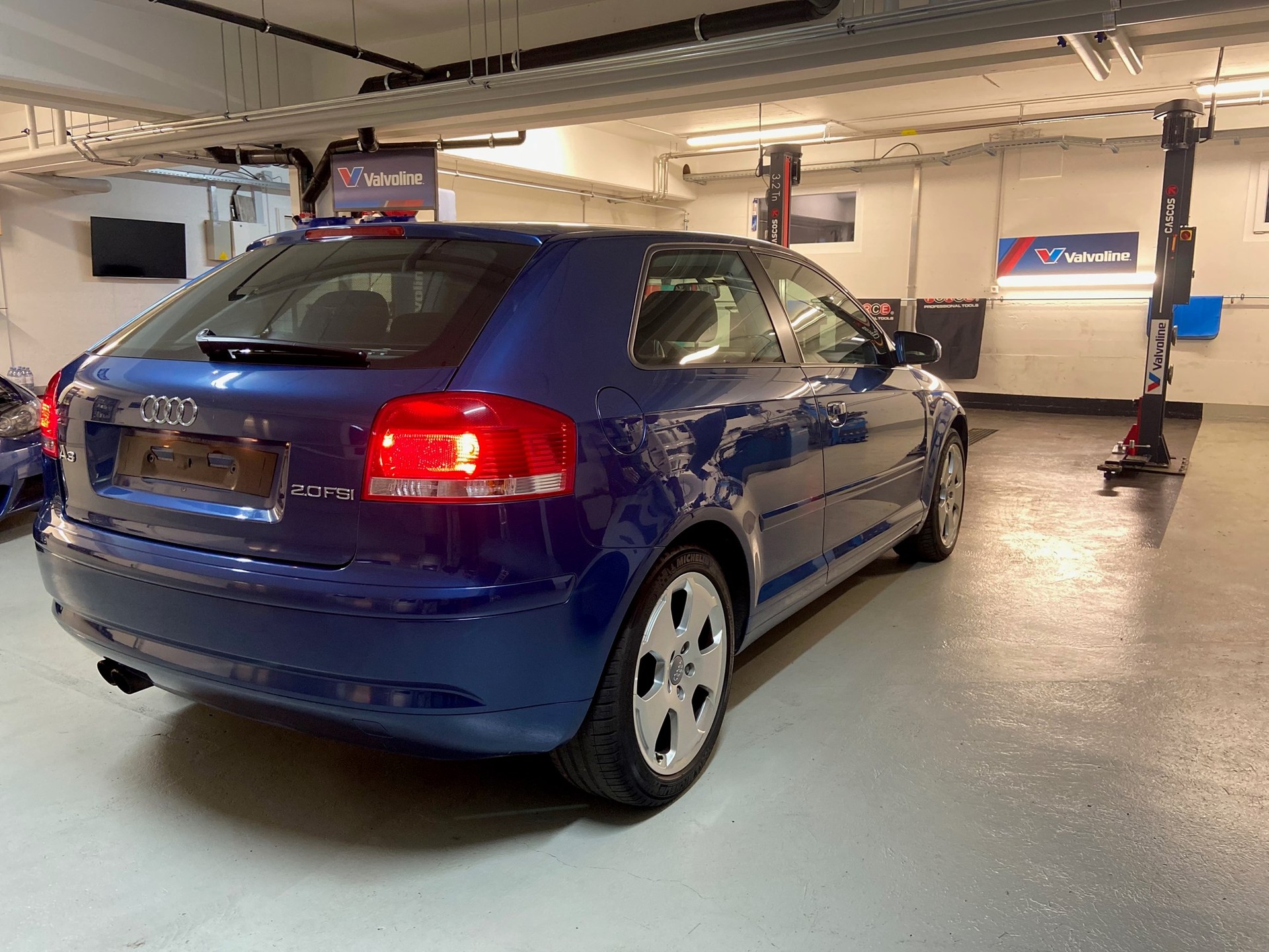 AUDI A3 2.0 FSI Ambiente-image-2