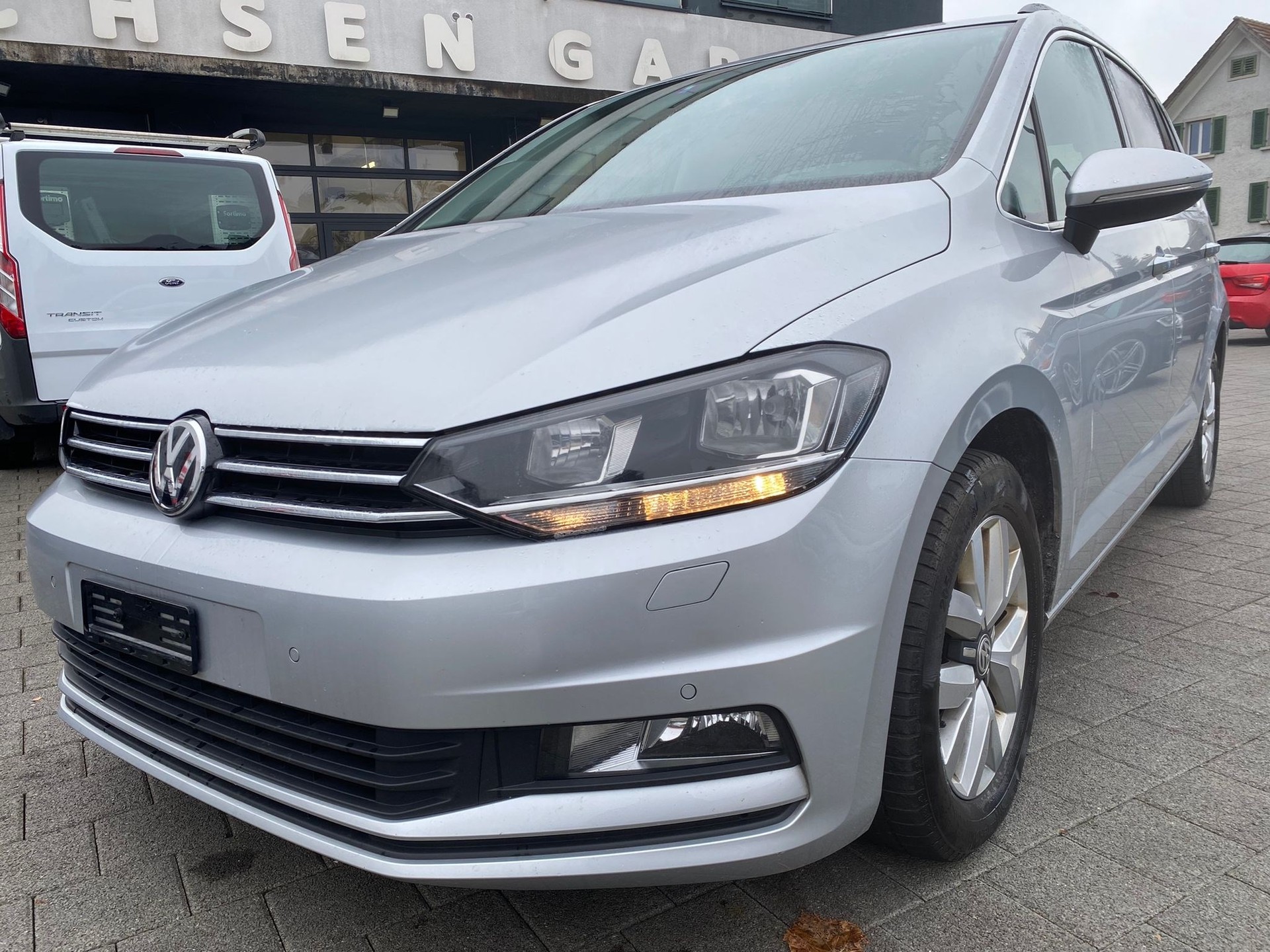 VW Touran 1.6 TDI BlueMotion Technology Comfortline DSG-image-1
