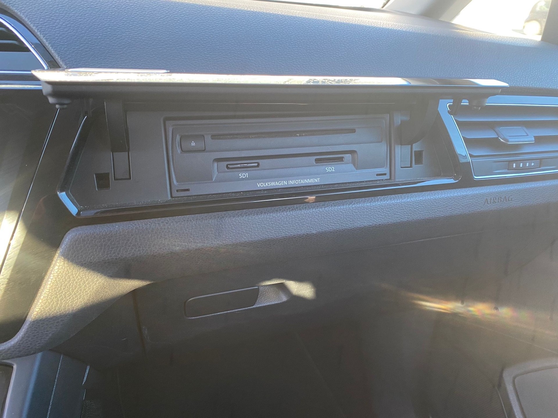 VW Touran 1.6 TDI BlueMotion Technology Comfortline DSG-image-8