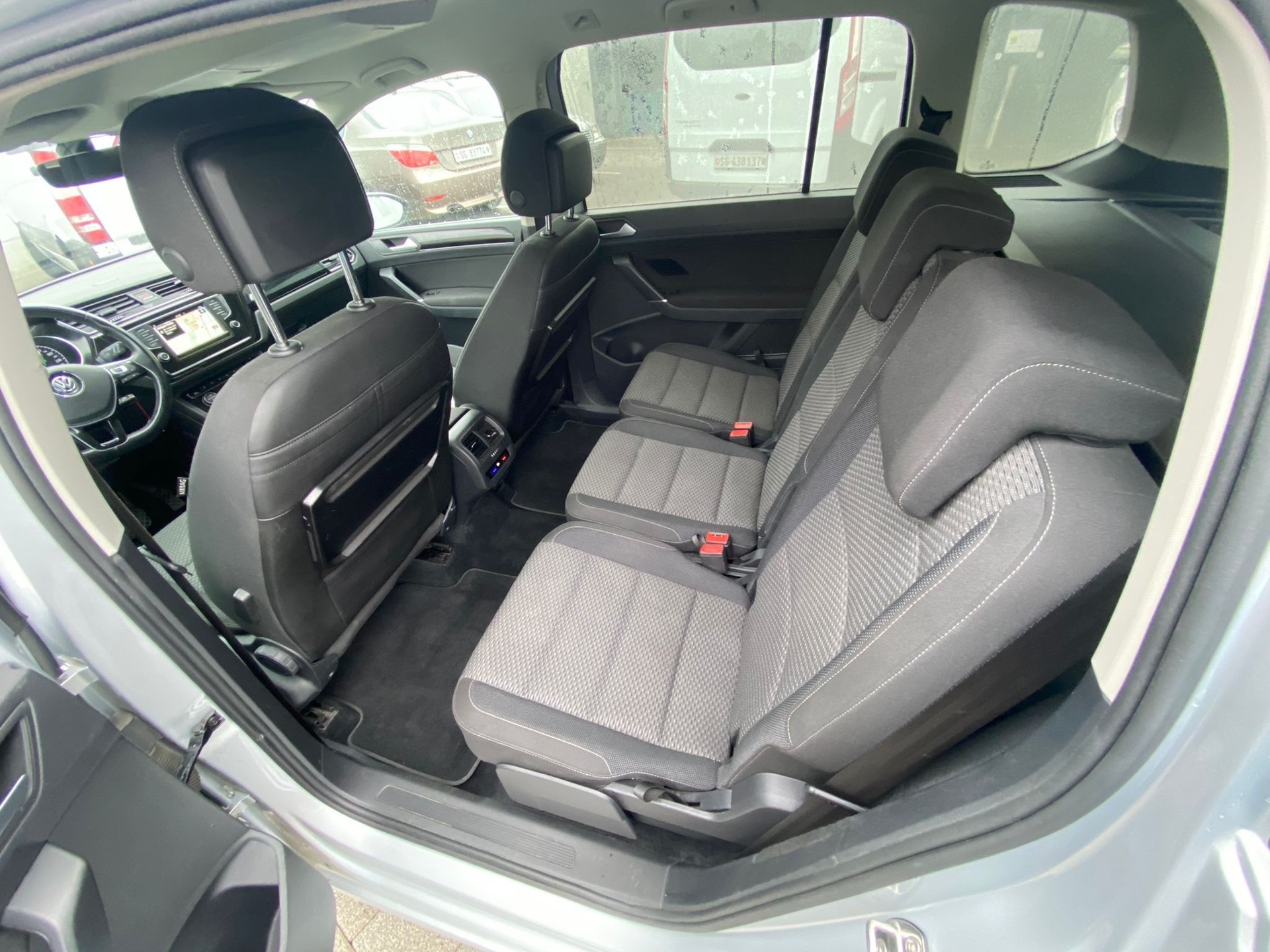 VW Touran 1.6 TDI BlueMotion Technology Comfortline DSG-image-3
