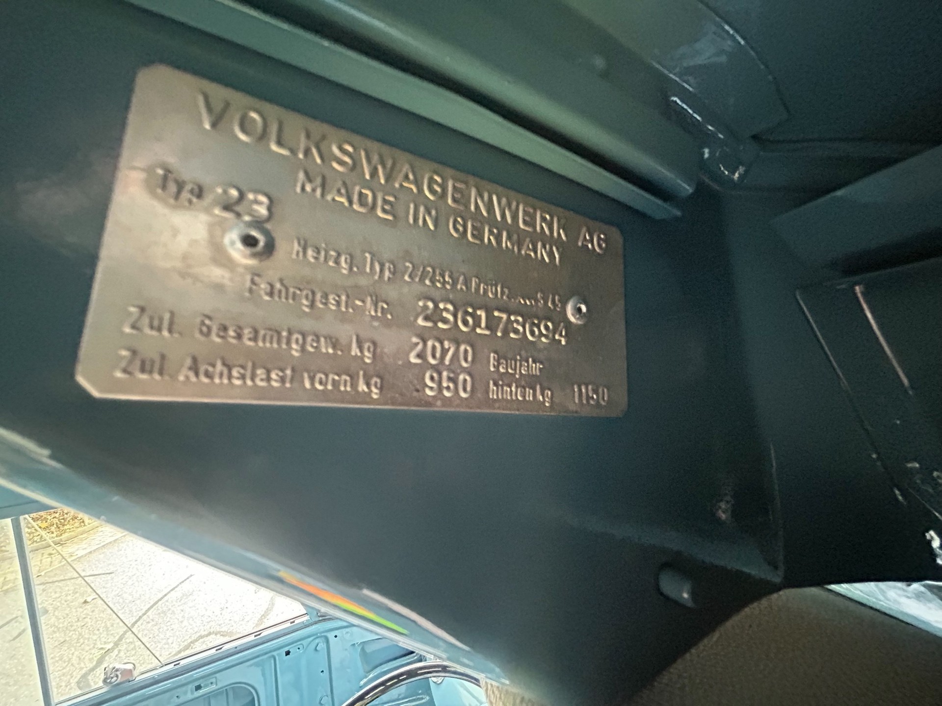 VW T1-image-9