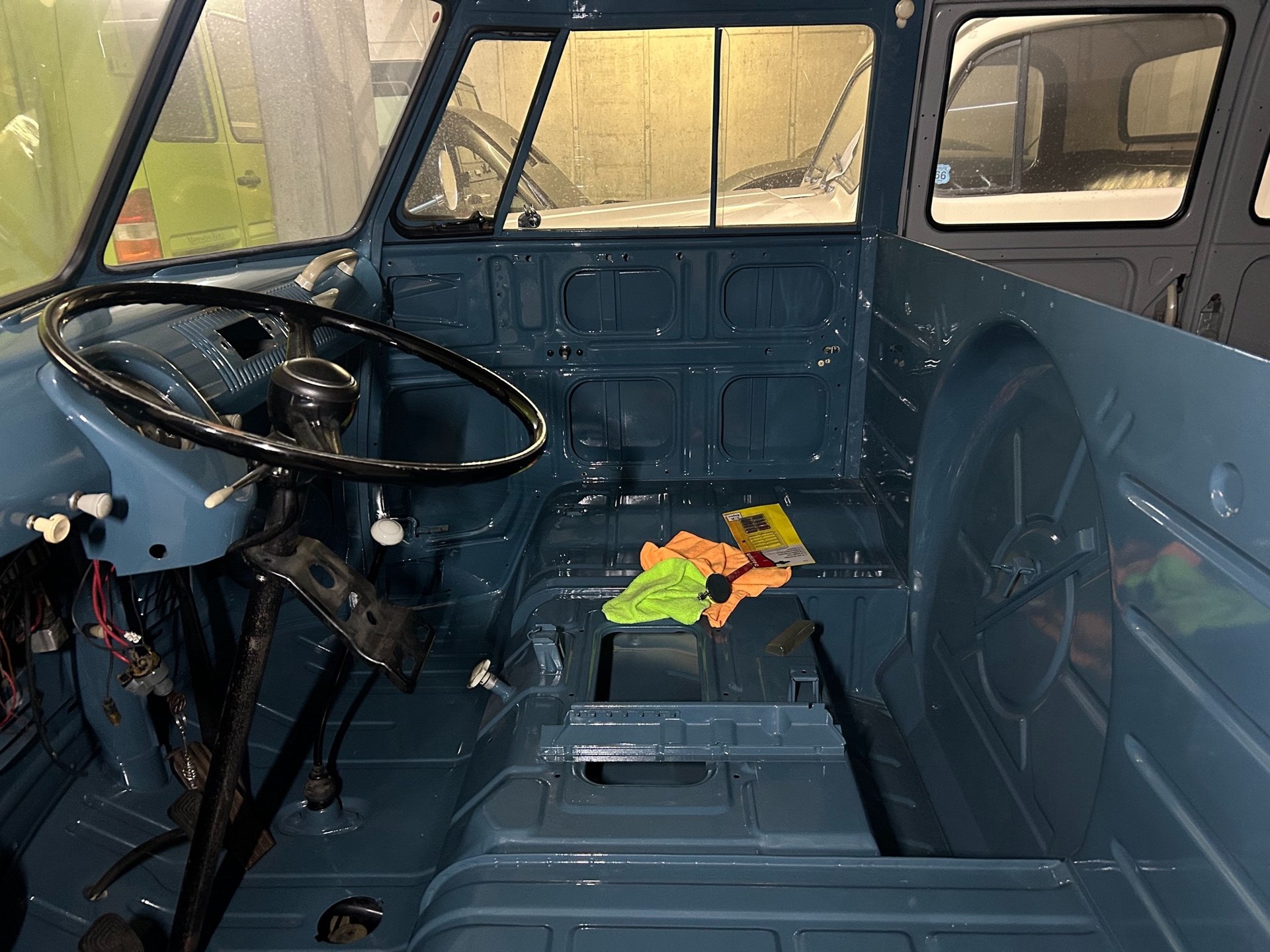 VW T1-image-5