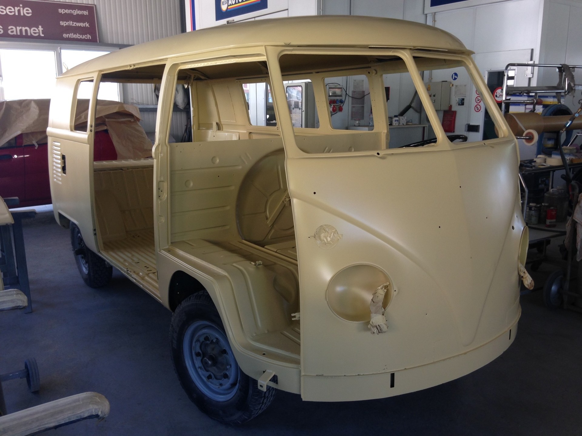 VW T1-image-13