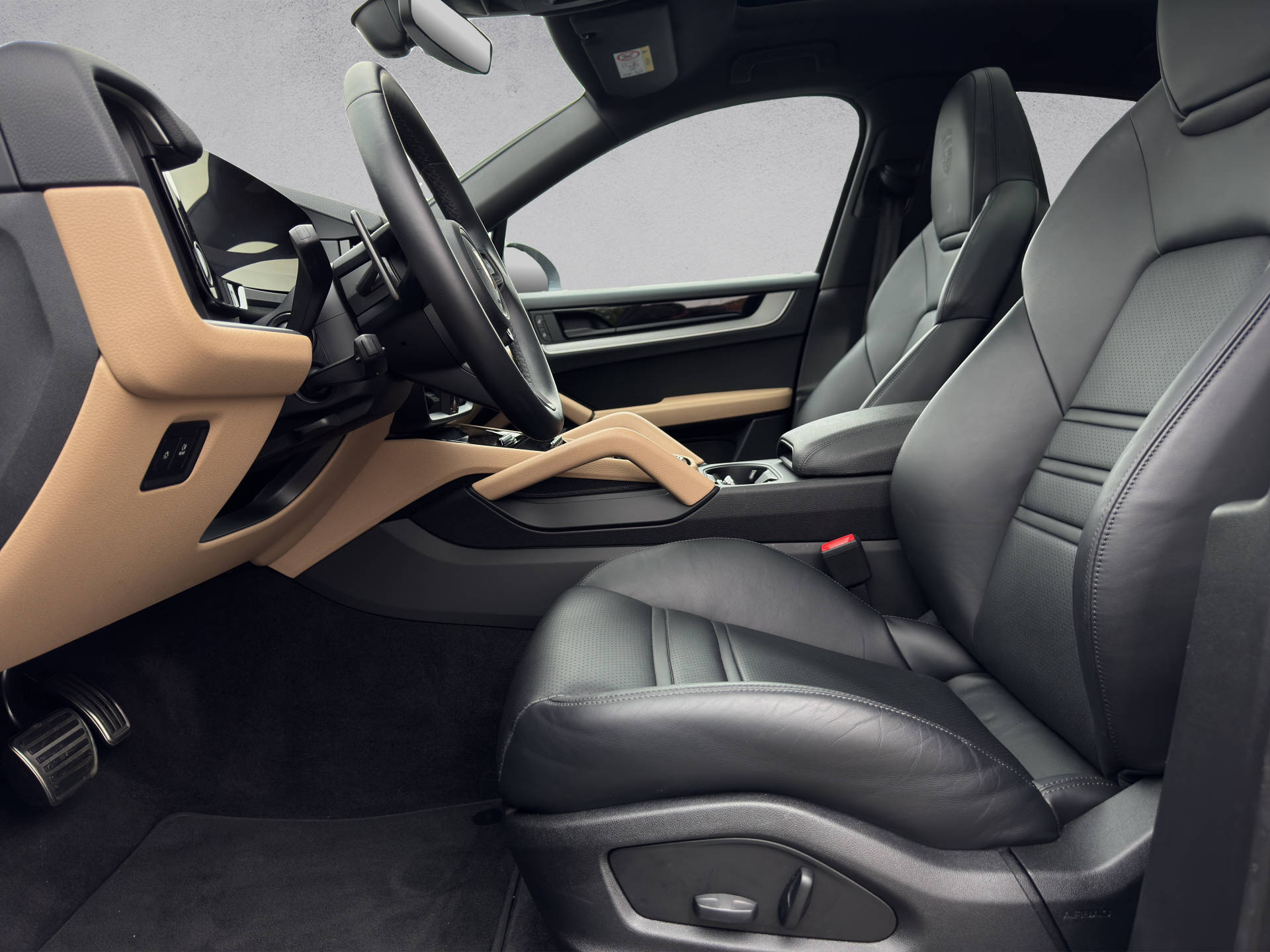 PORSCHE Cayenne S Coupé-image-7