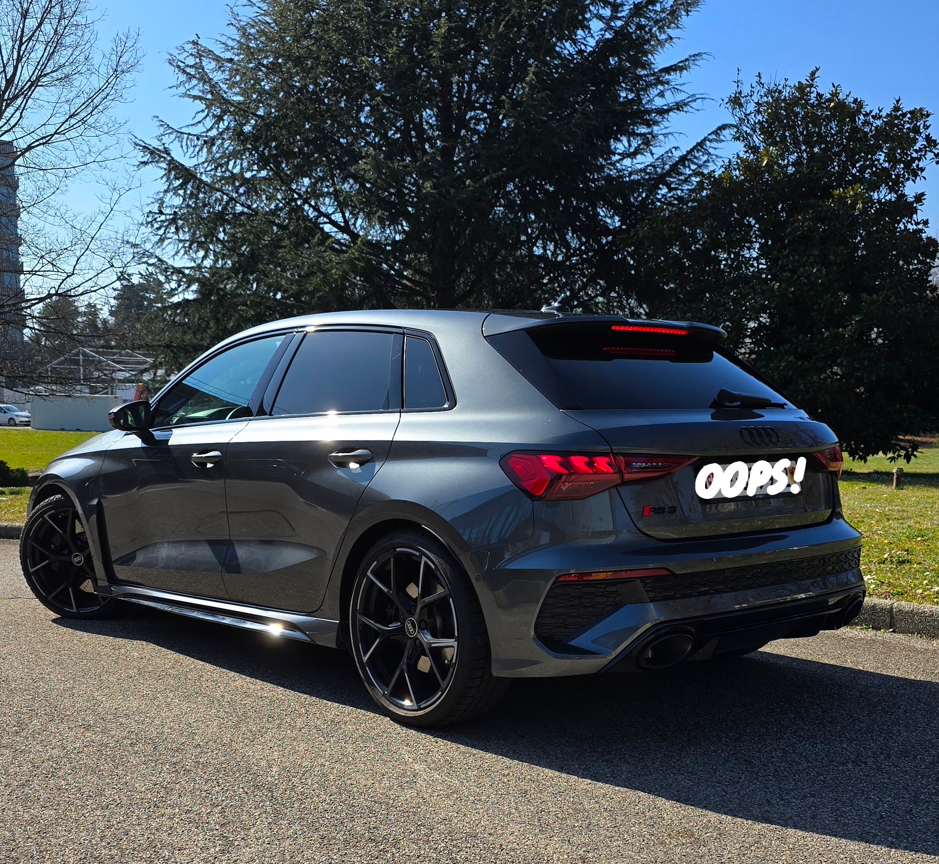 AUDI RS3 Sportback 2.5 TSI quattro S-tronic-image-1