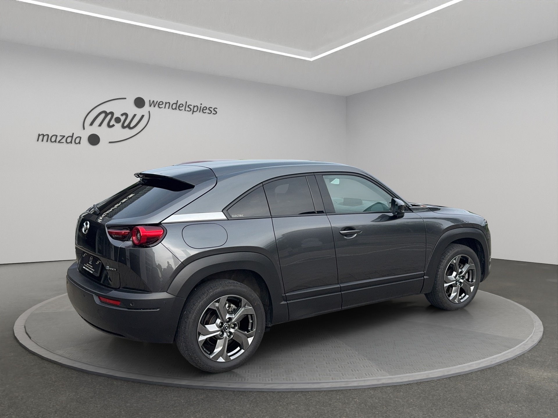 MAZDA MX-30 e-Skyactiv Revolution-image-11