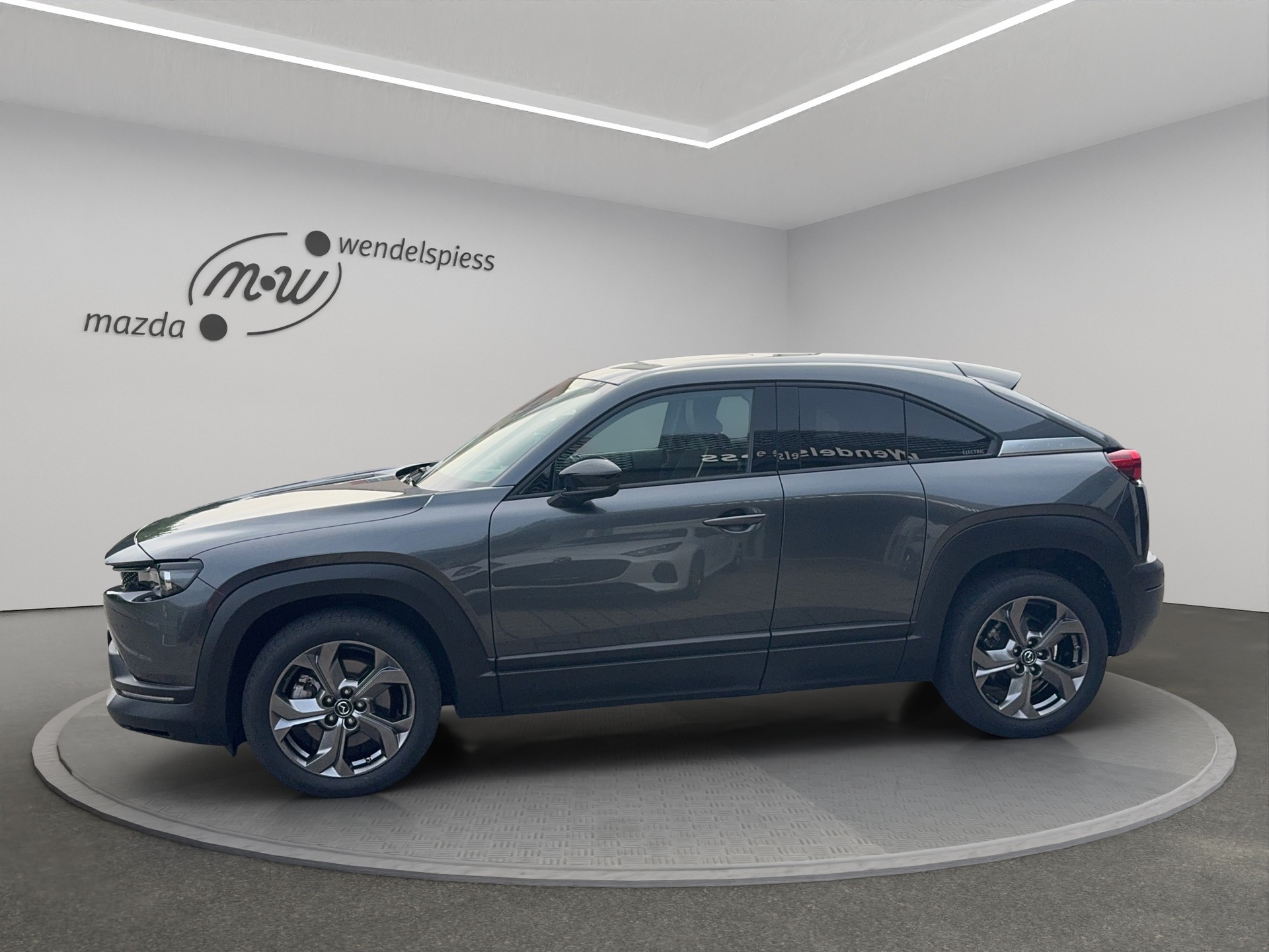 MAZDA MX-30 e-Skyactiv Revolution-image-3