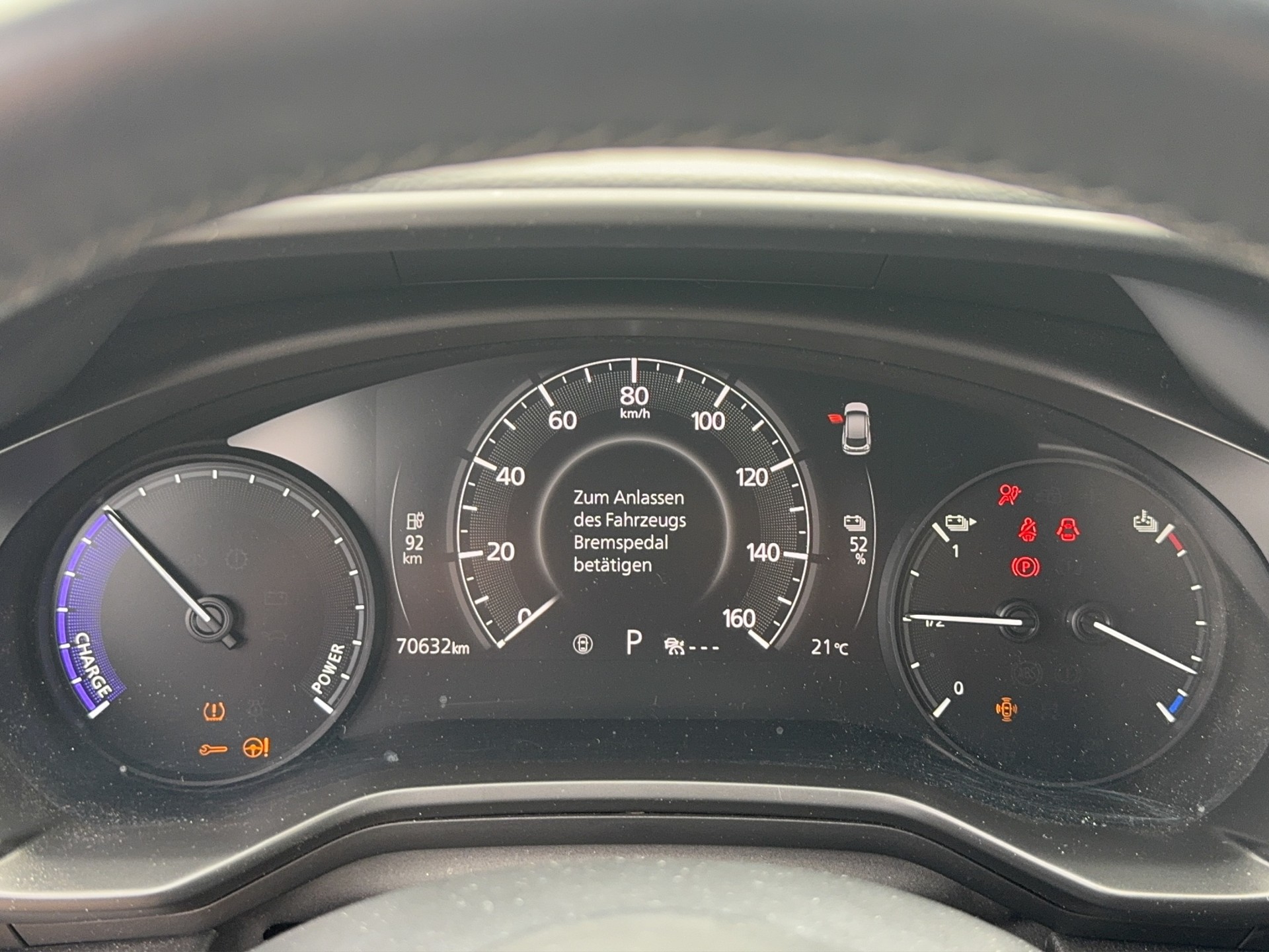 MAZDA MX-30 e-Skyactiv Revolution-image-14