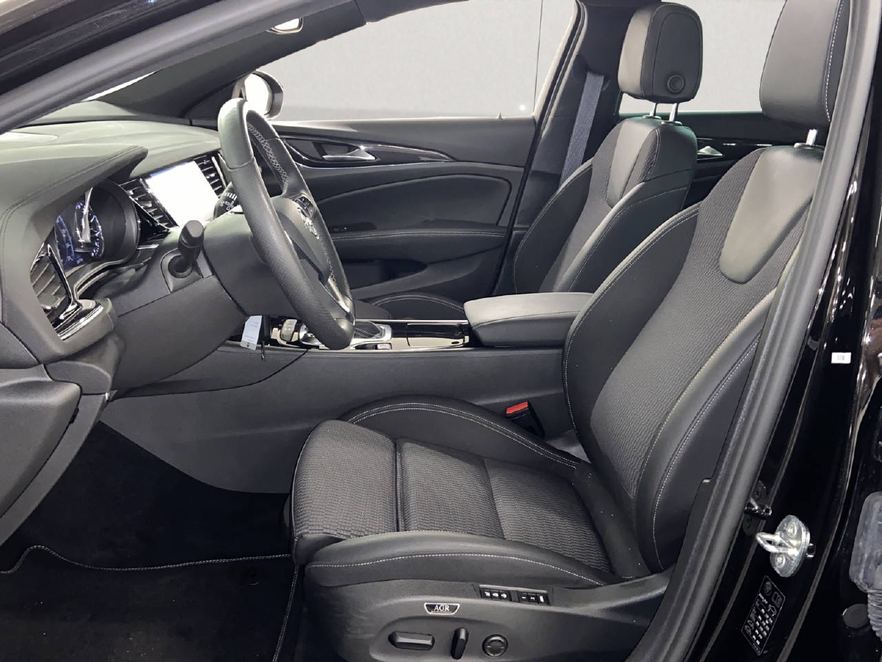 OPEL Insignia Sports Tourer 2.0 D Edition-image-4