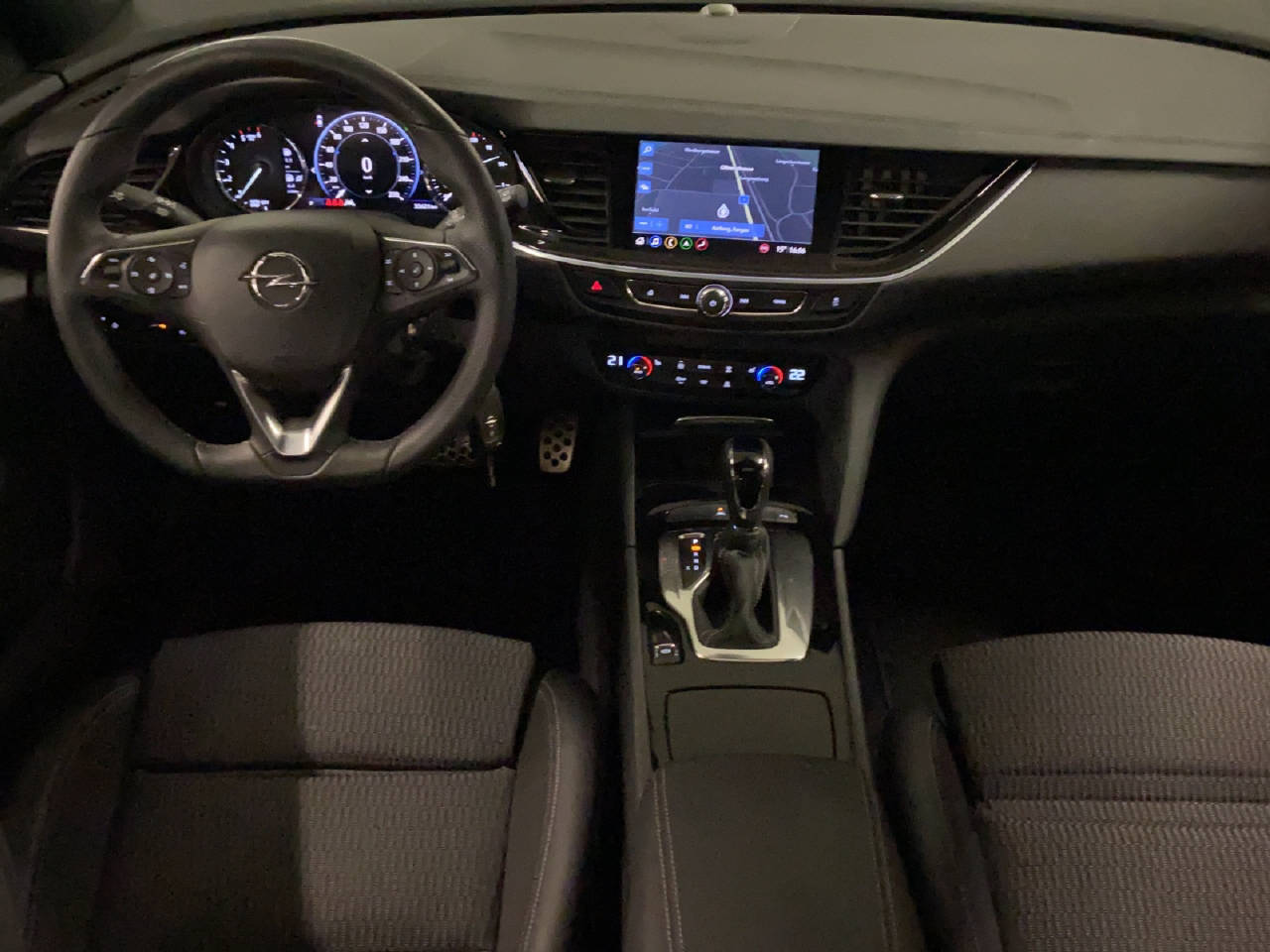 OPEL Insignia Sports Tourer 2.0 D Edition-image-5