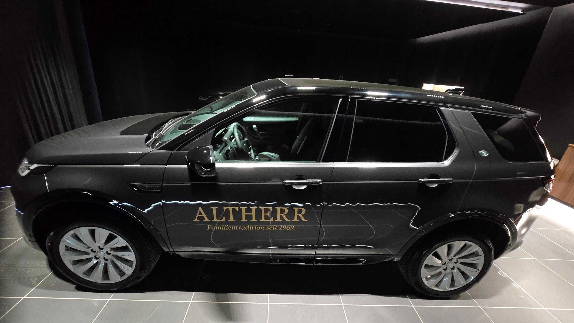 LAND ROVER Discovery Sport 2.0 D I4 200 Dynamic HSE-image-20