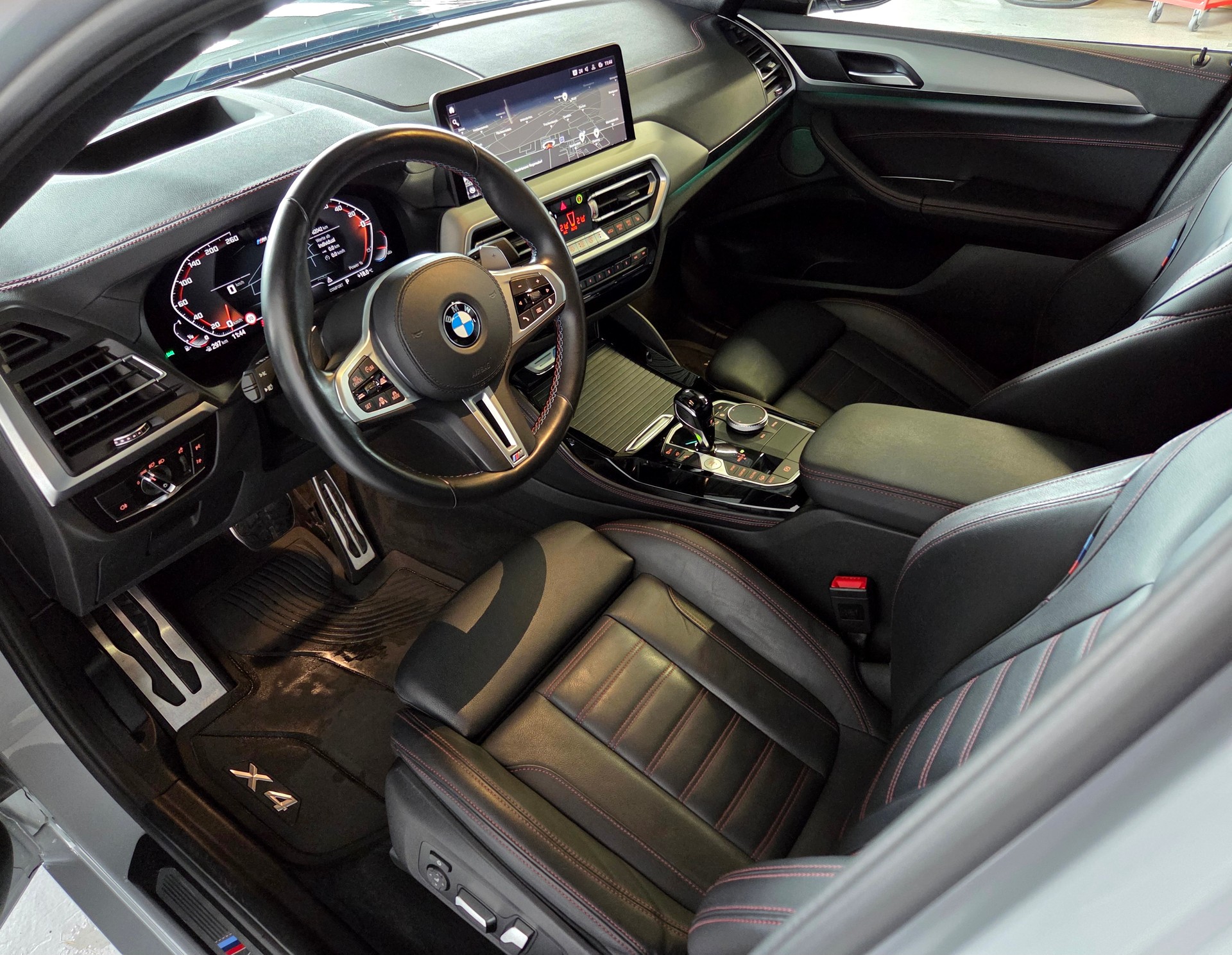 BMW X4 M40i 48V Facelift-image-3
