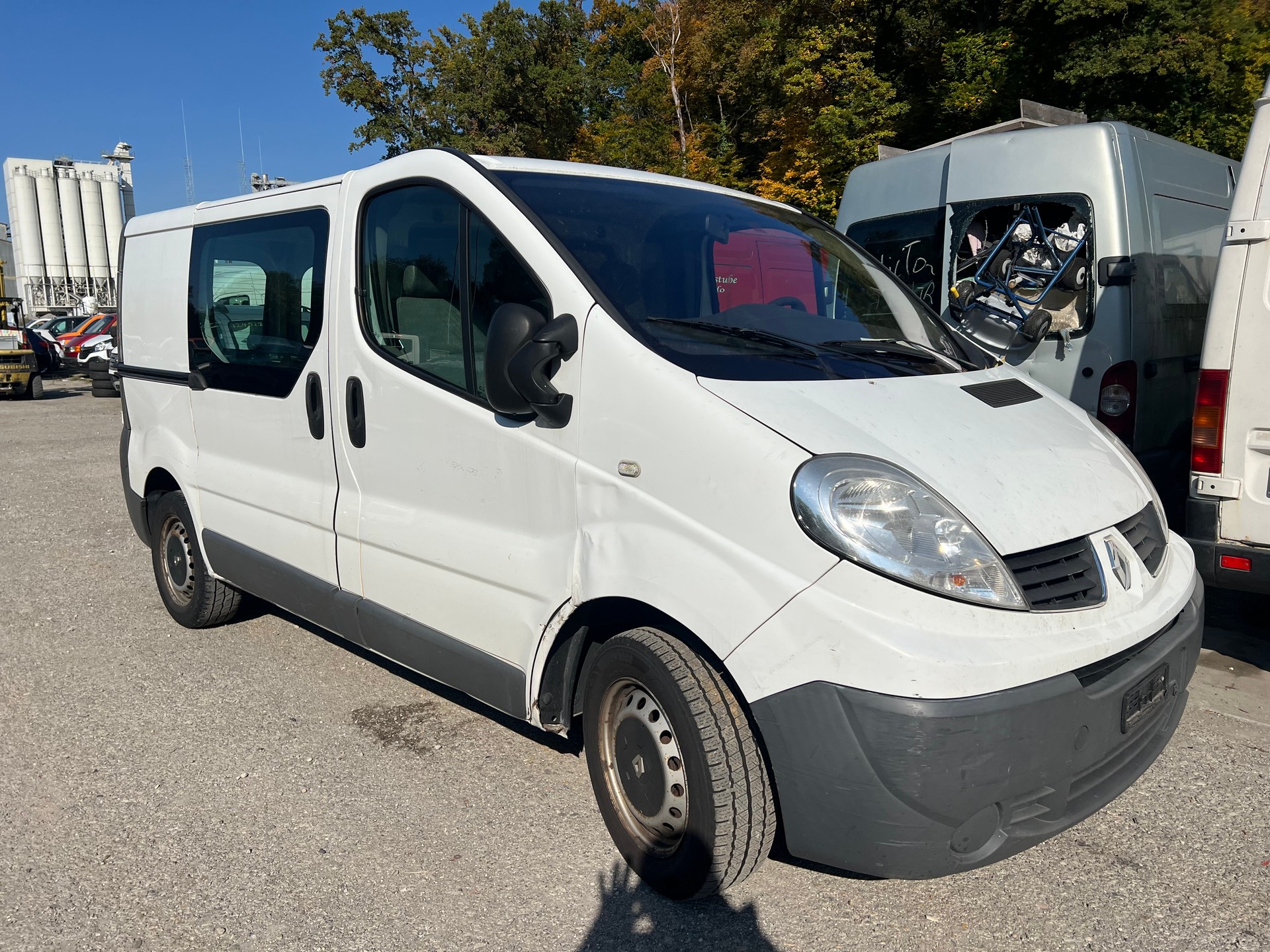 RENAULT Trafic 2.0 dCi 90 2.7t L1H1-image-1