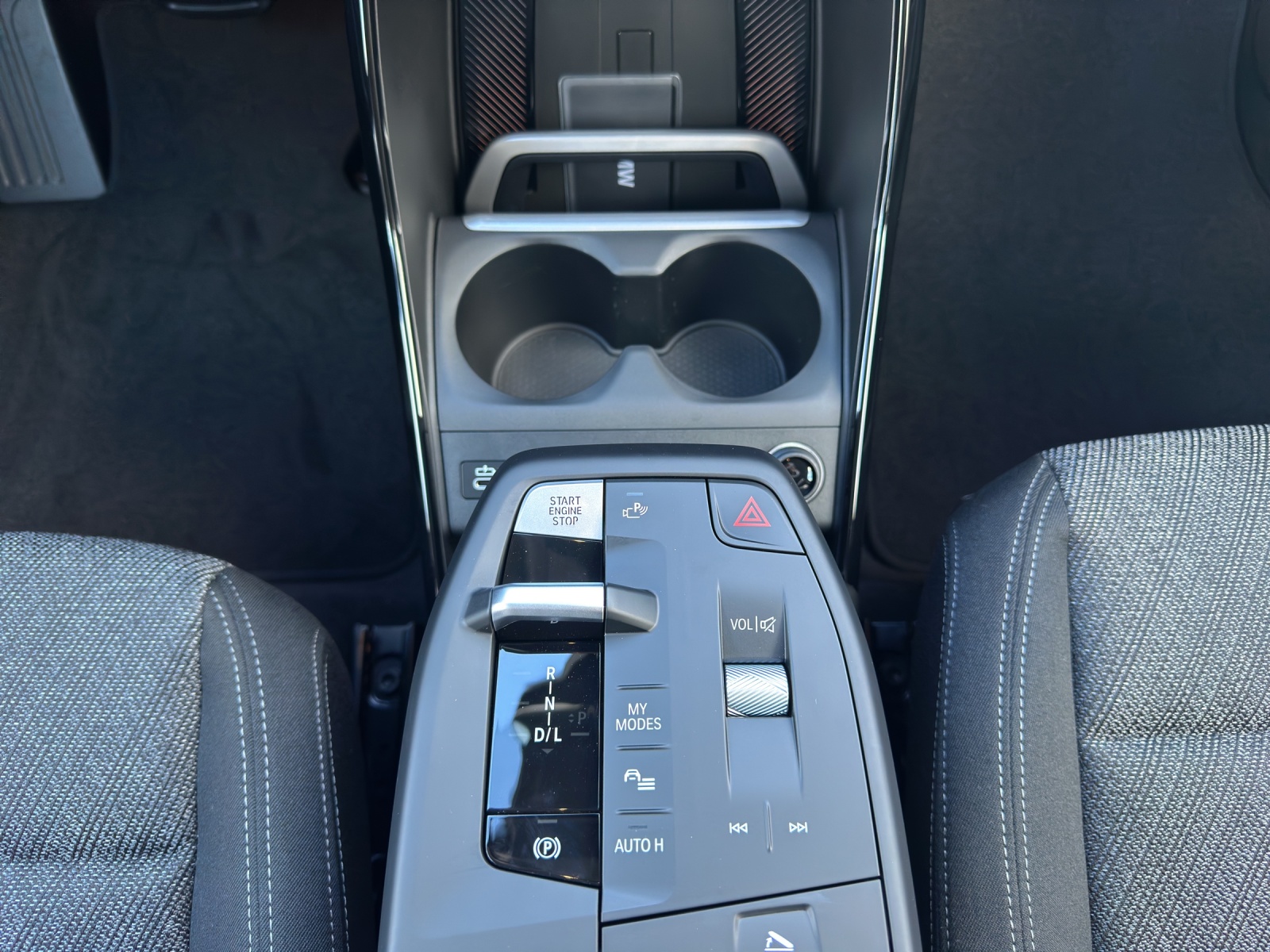 BMW 223d xDrive Active Tourer-image-11