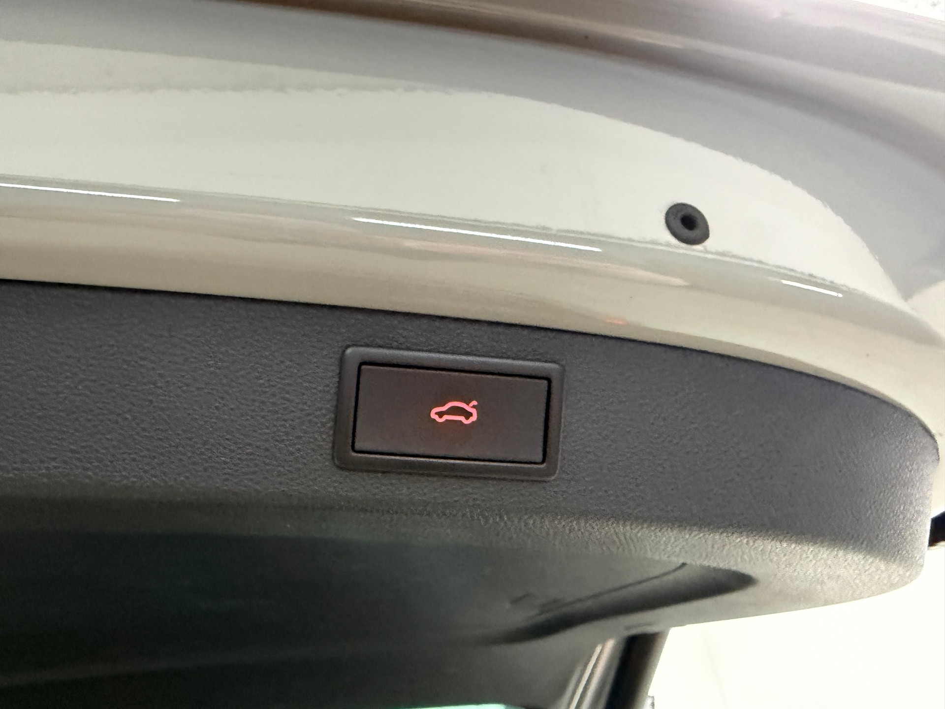 SKODA Kodiaq 2.0 TSI 4x4 Stahl Grau 7. Plätzer SportLine ★ 360° Kamera ★ Panoramadach ★ Keyless Go ★ AHK Schwenkbar ★-image-20
