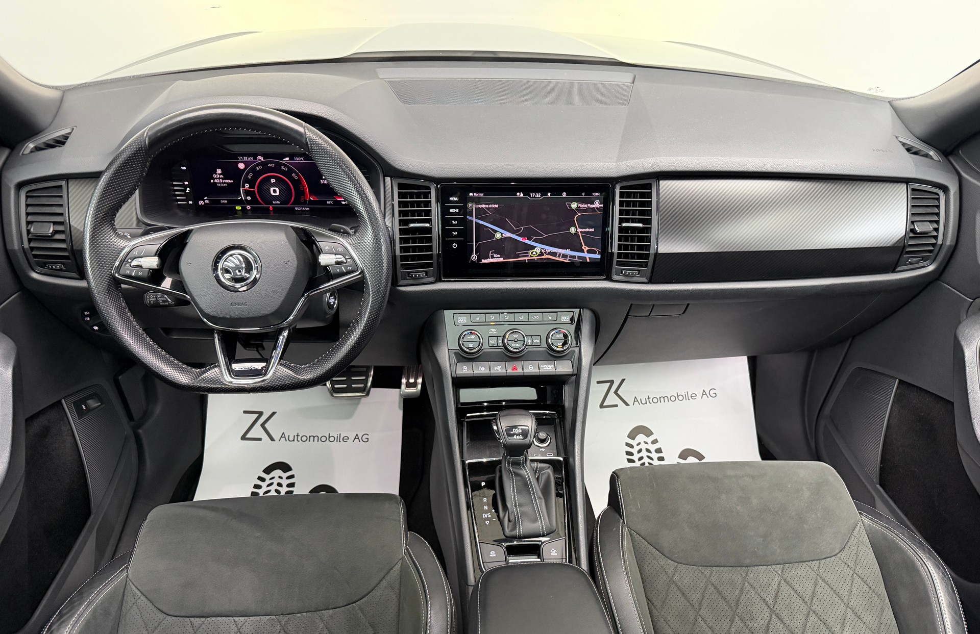 SKODA Kodiaq 2.0 TSI 4x4 Stahl Grau 7. Plätzer SportLine ★ 360° Kamera ★ Panoramadach ★ Keyless Go ★ AHK Schwenkbar ★-image-10