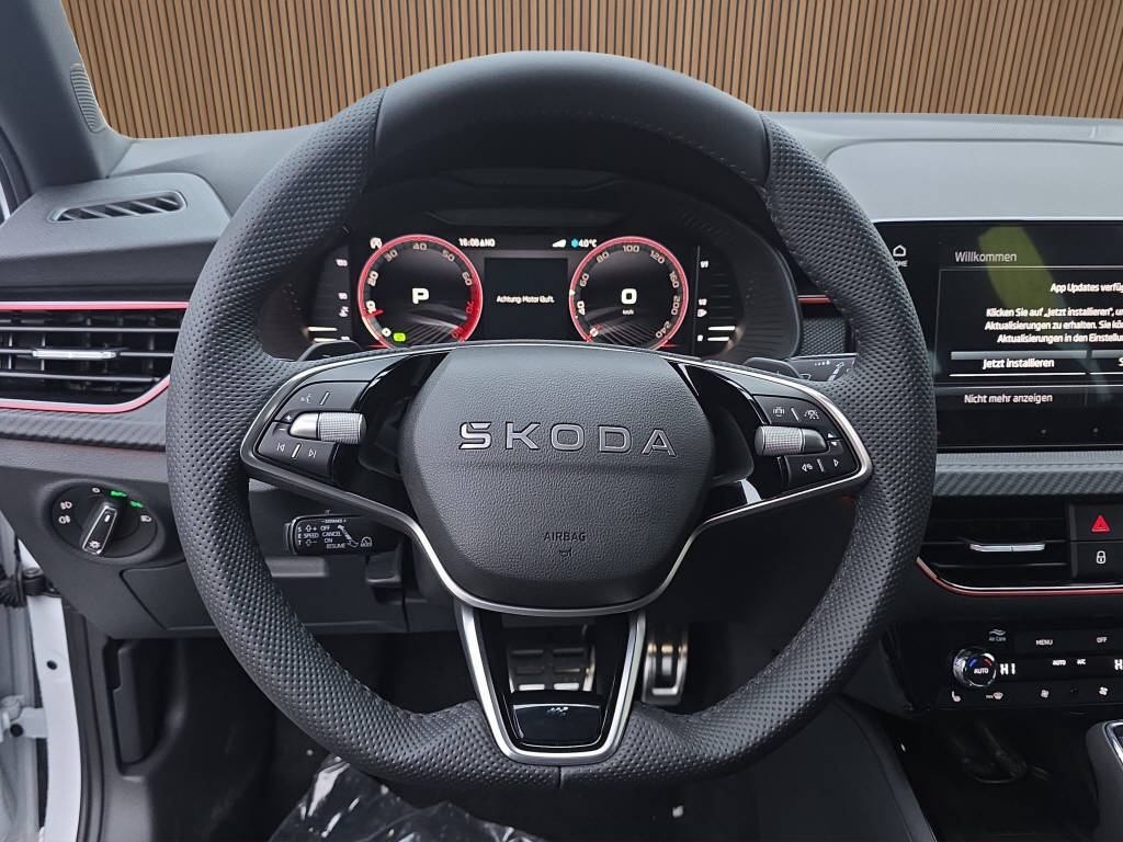 SKODA Scala 1.5 TSI Monte Carlo DSG-image-10