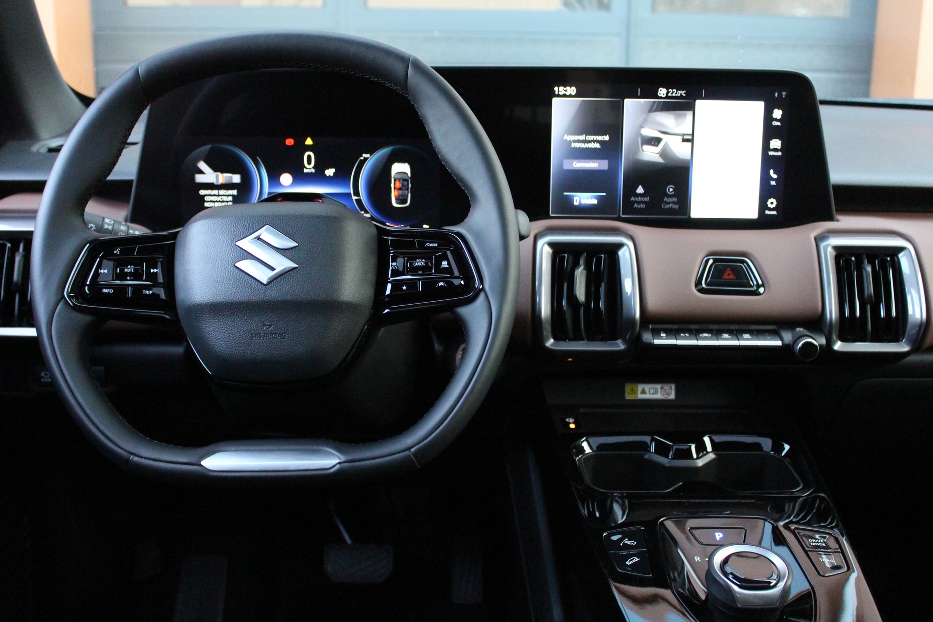 SUZUKI e-Vitara 61kWh Compact Top 4x4 - "CH Fahrzeug * 4X4 * Grosse Autonomie * Toit Ouvrant"-image-7