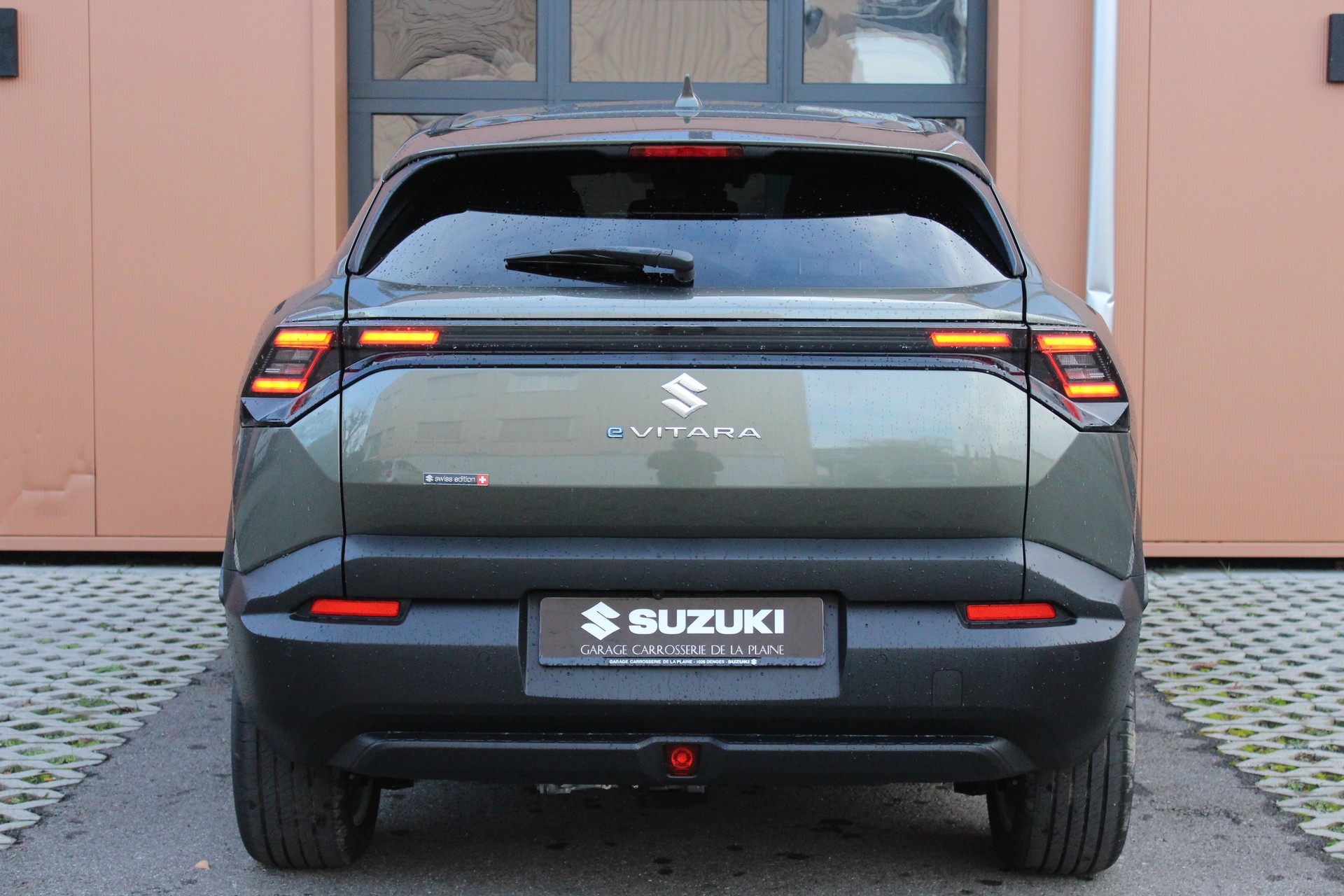 SUZUKI e-Vitara 61kWh Compact Top 4x4 - "CH Fahrzeug * 4X4 * Grosse Autonomie * Toit Ouvrant"-image-6