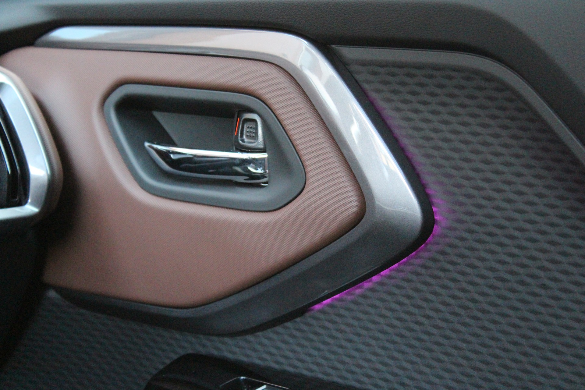 SUZUKI e-Vitara 61kWh Compact Top 4x4 - "CH Fahrzeug * 4X4 * Grosse Autonomie * Toit Ouvrant"-image-21