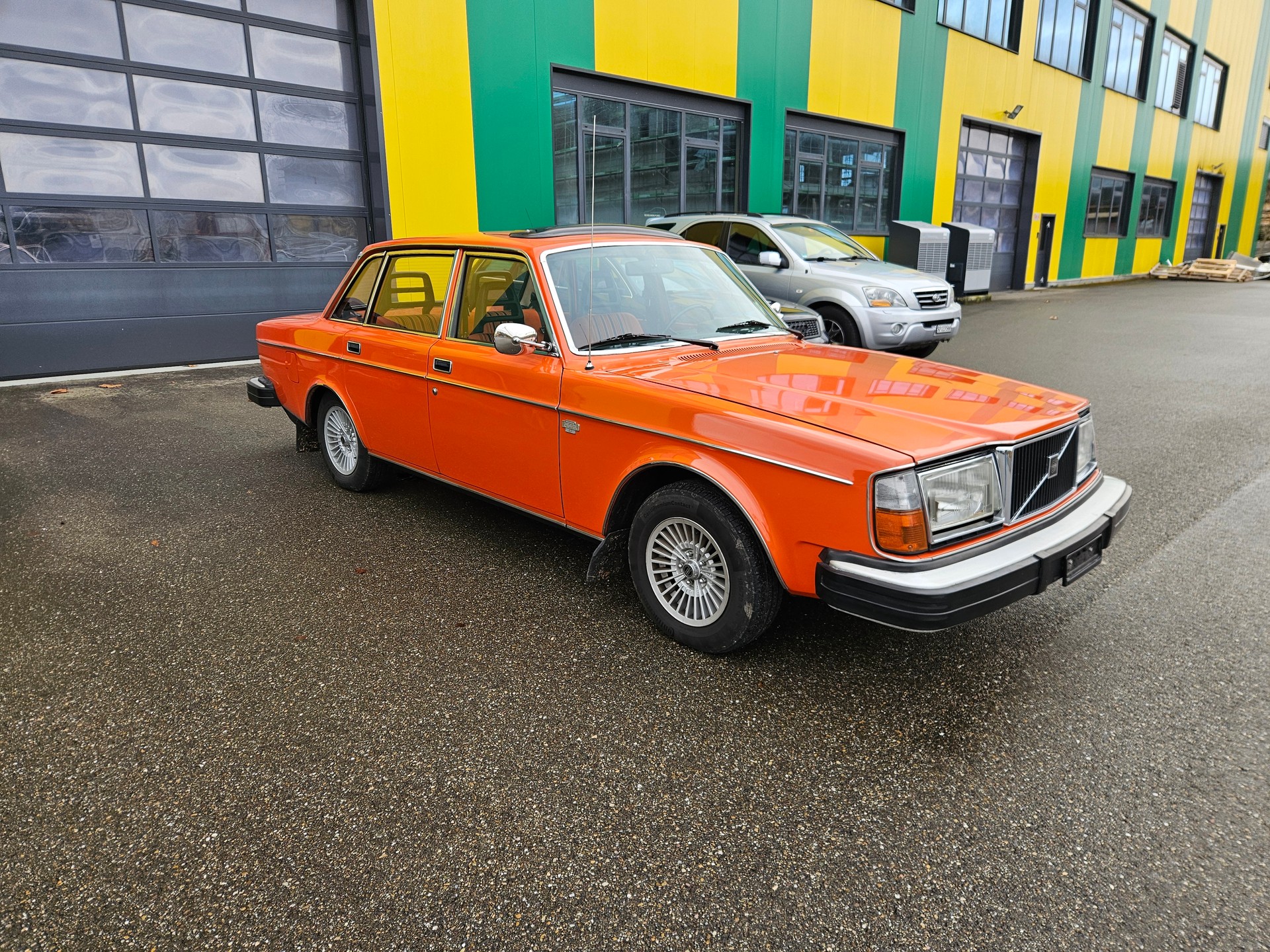 VOLVO Volvo 264-image-6