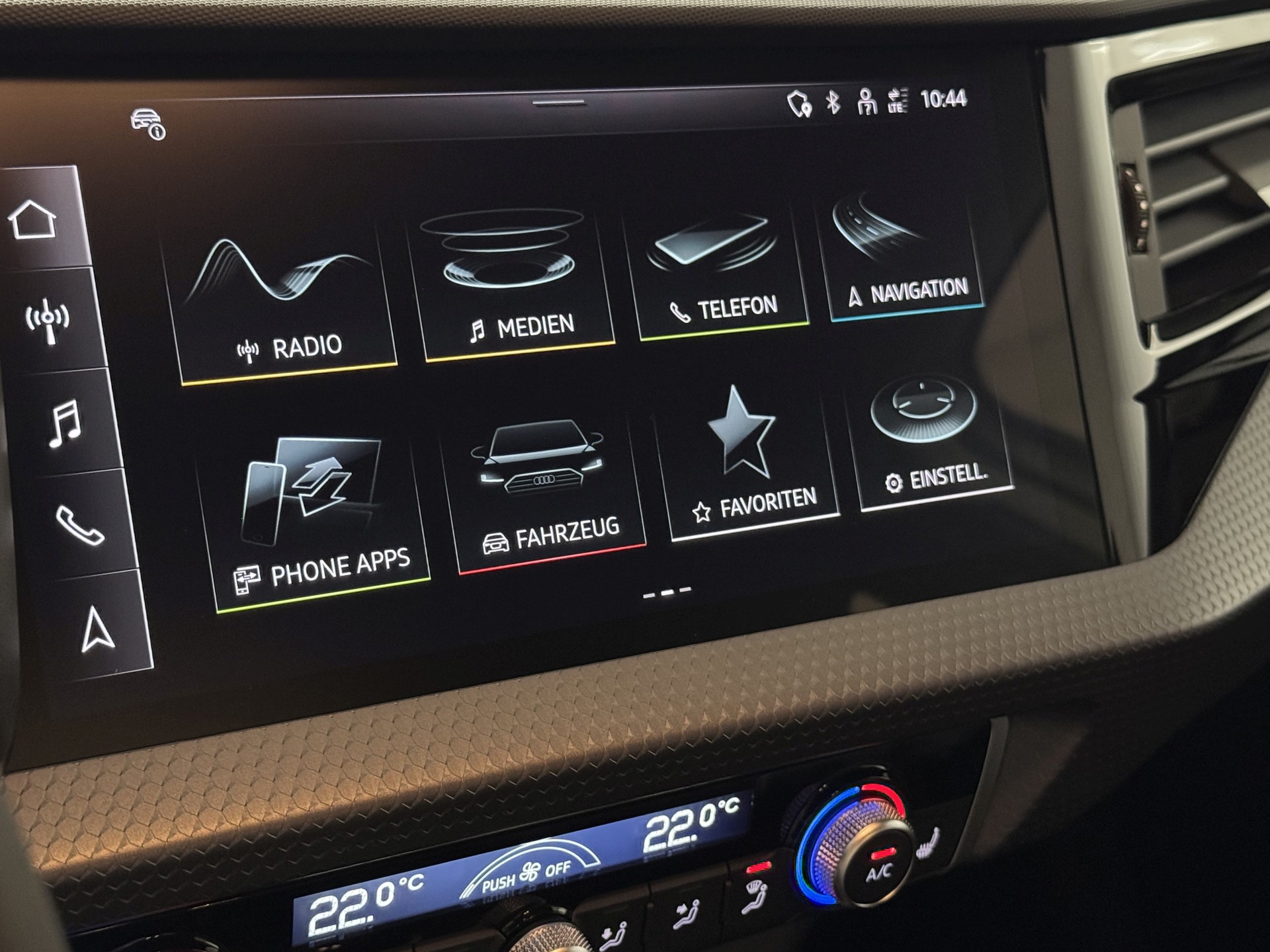 AUDI A1 Sportback 30 TFSI Attraction S-tronic-image-10