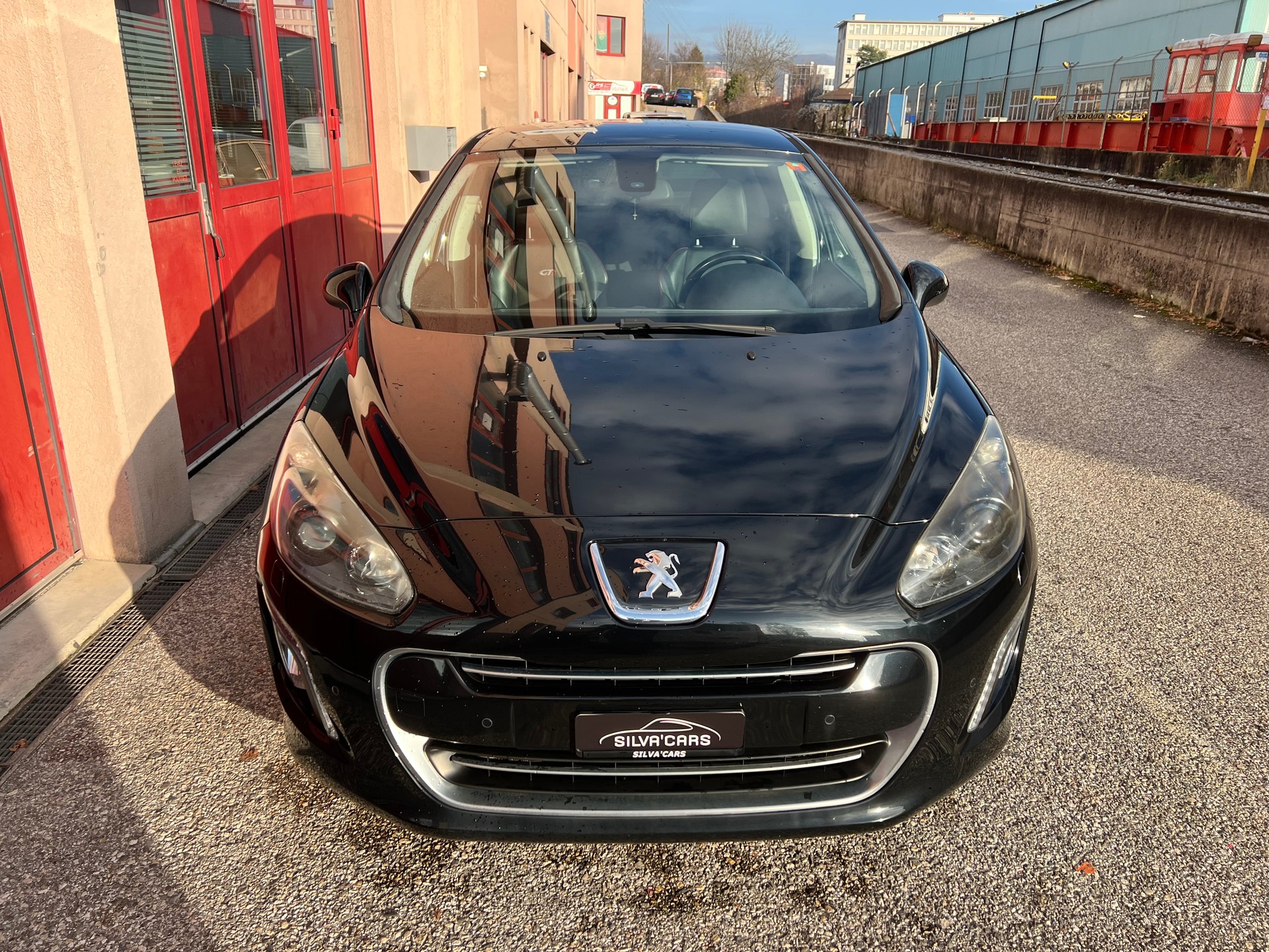 PEUGEOT 308 1.6 16V T GTi-image-1