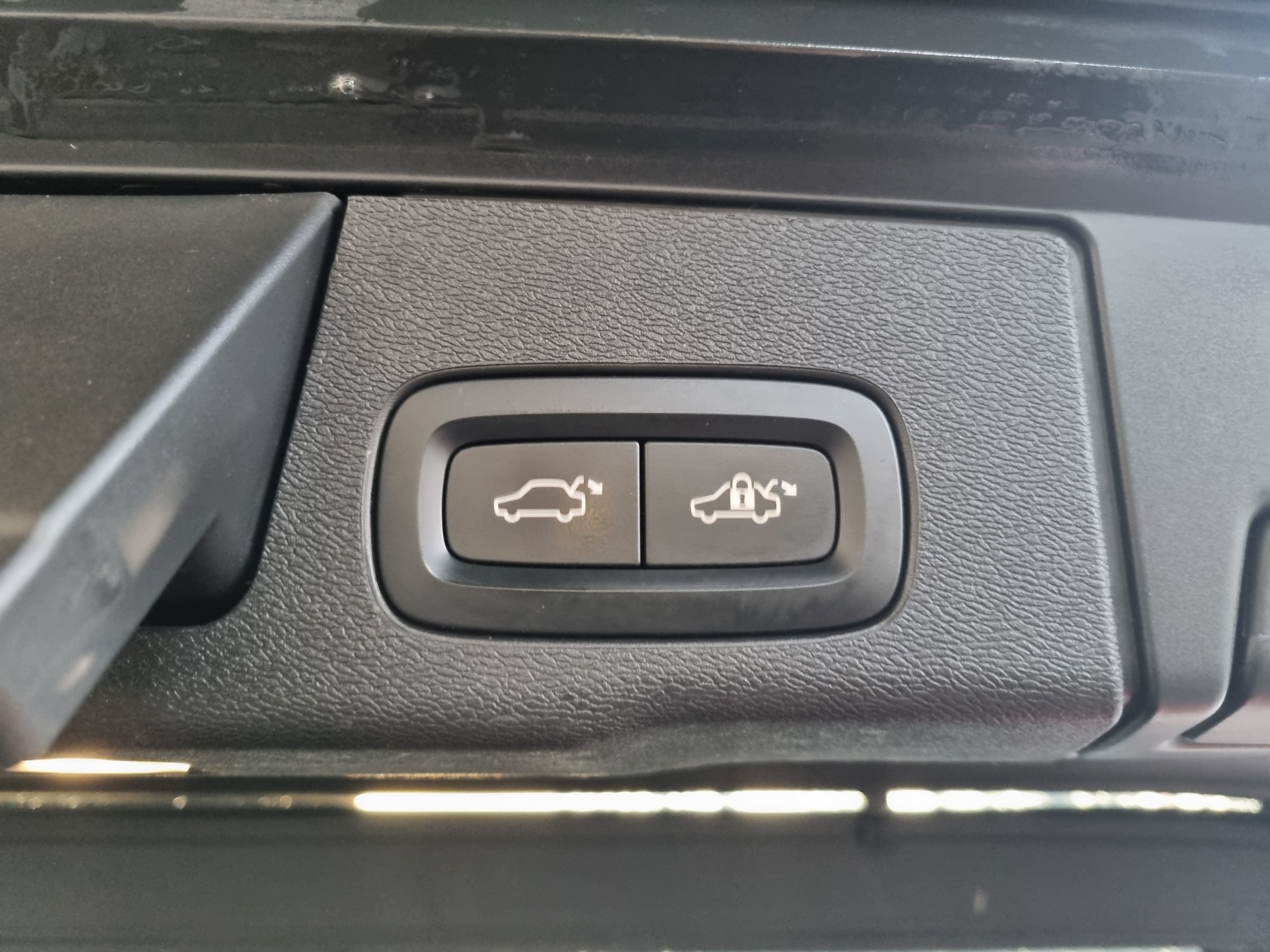 VOLVO XC60 D5 AWD Inscription Geartronic-image-11