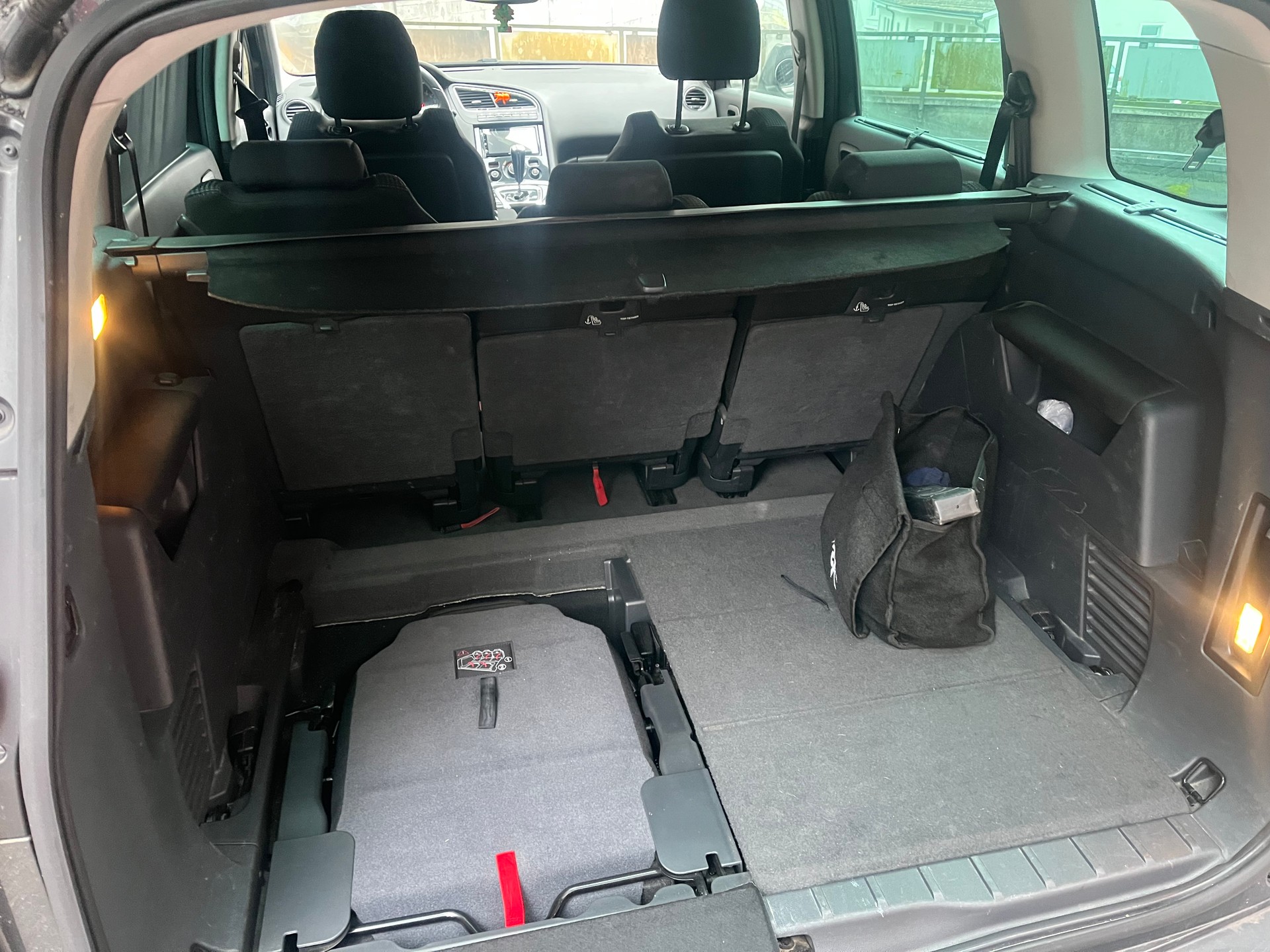 PEUGEOT 5008 2.0 HDI Sport Pack Automatic-image-8