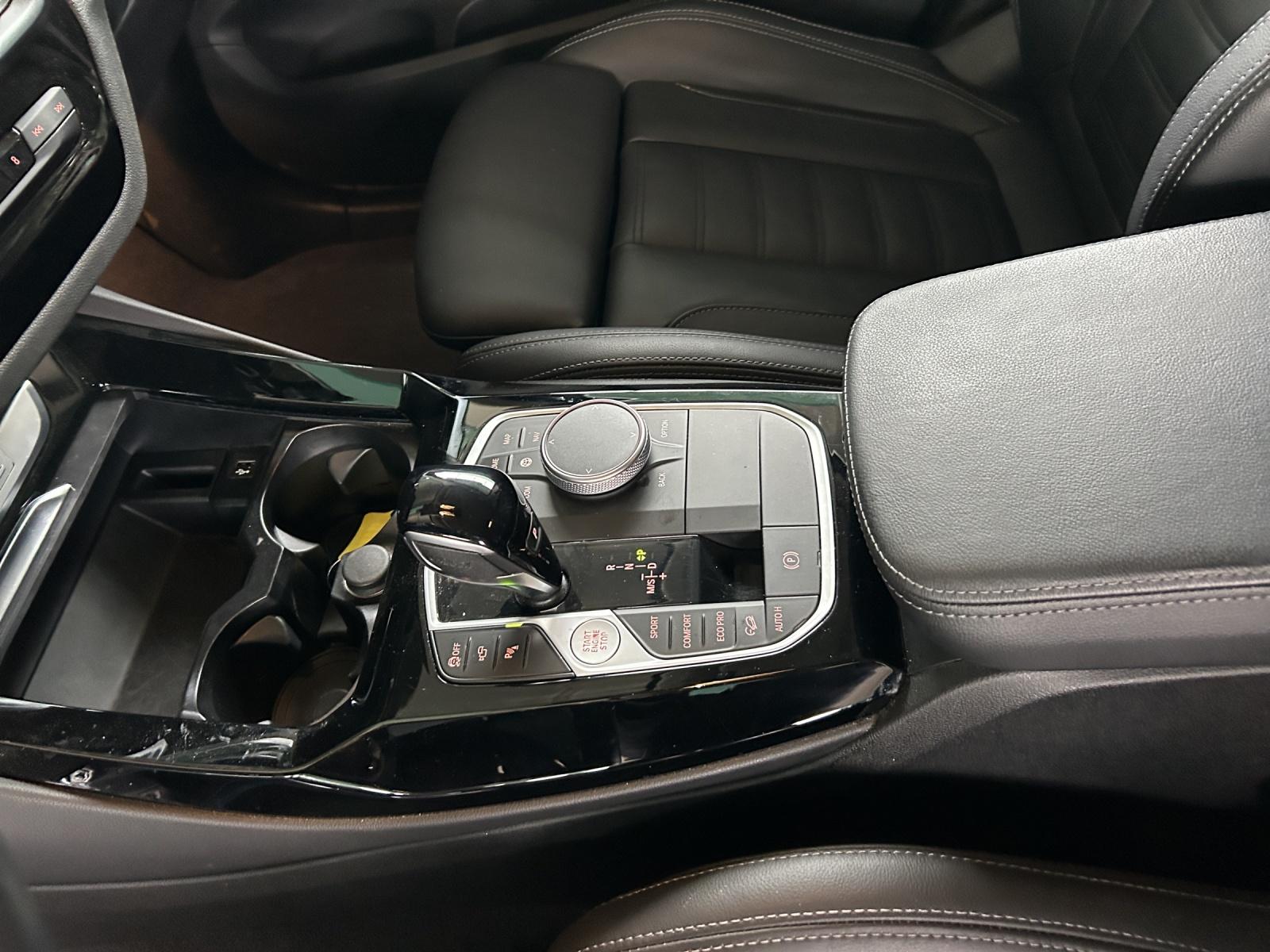 BMW X3 20d xDrive paddles-image-19