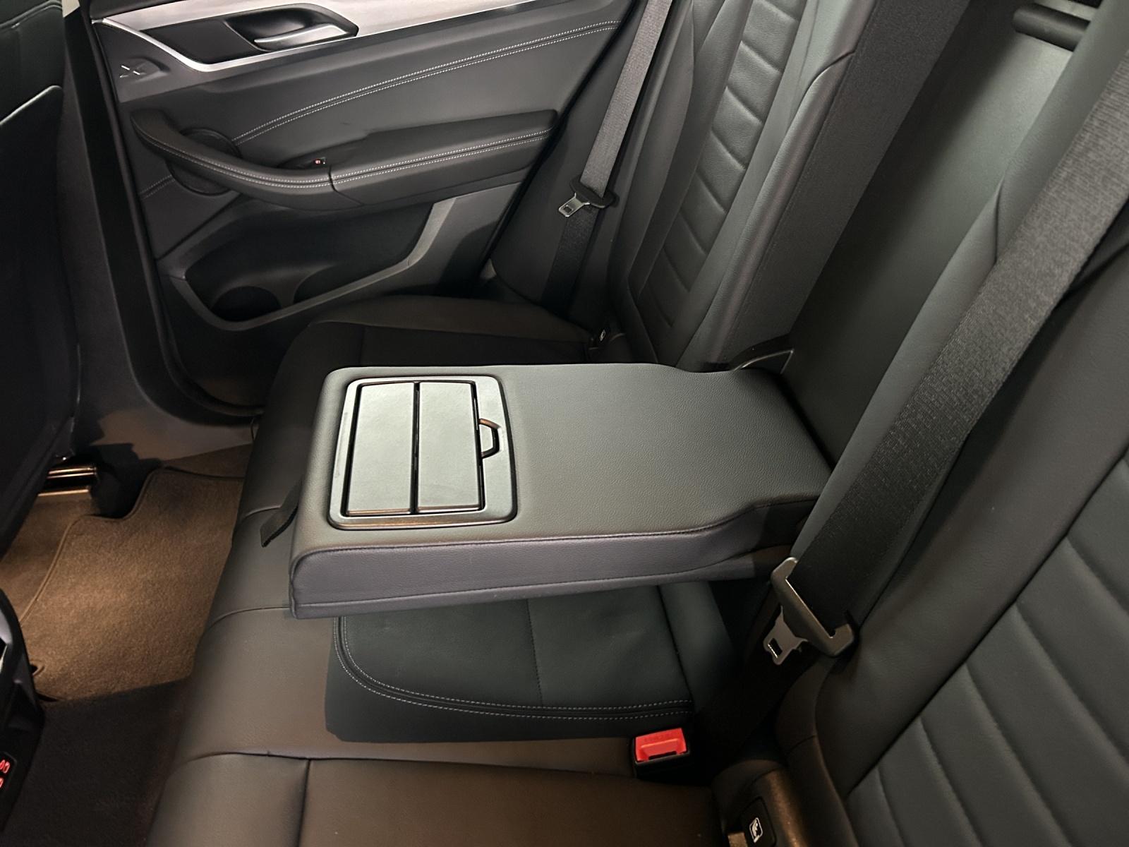 BMW X3 20d xDrive paddles-image-23